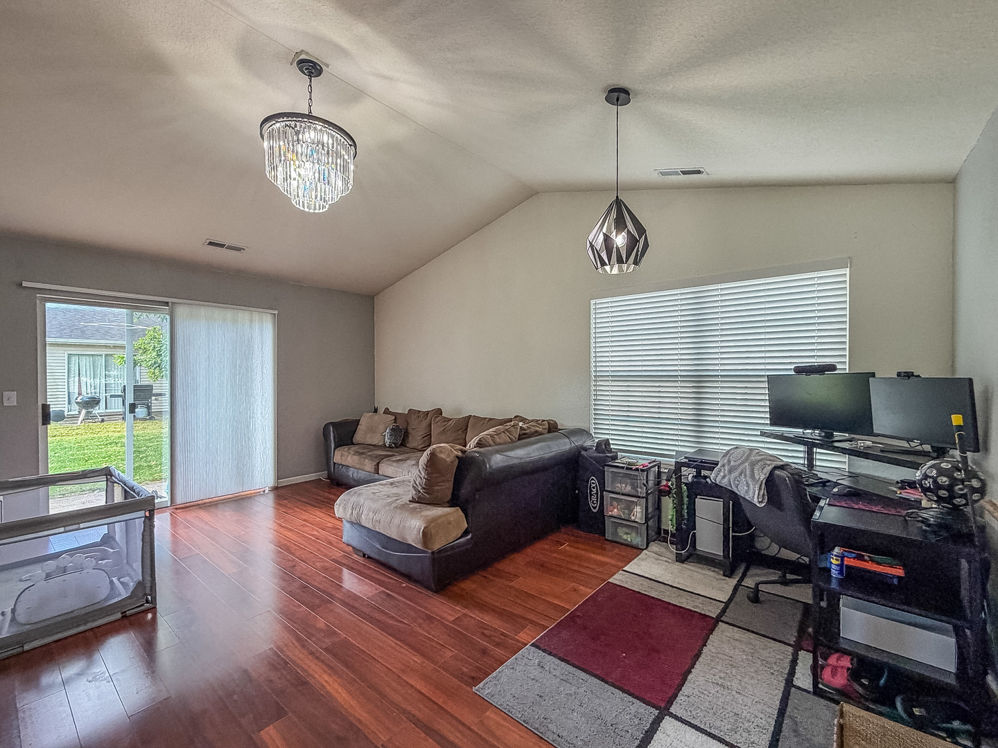 711 Newton Drive Property Photo 8