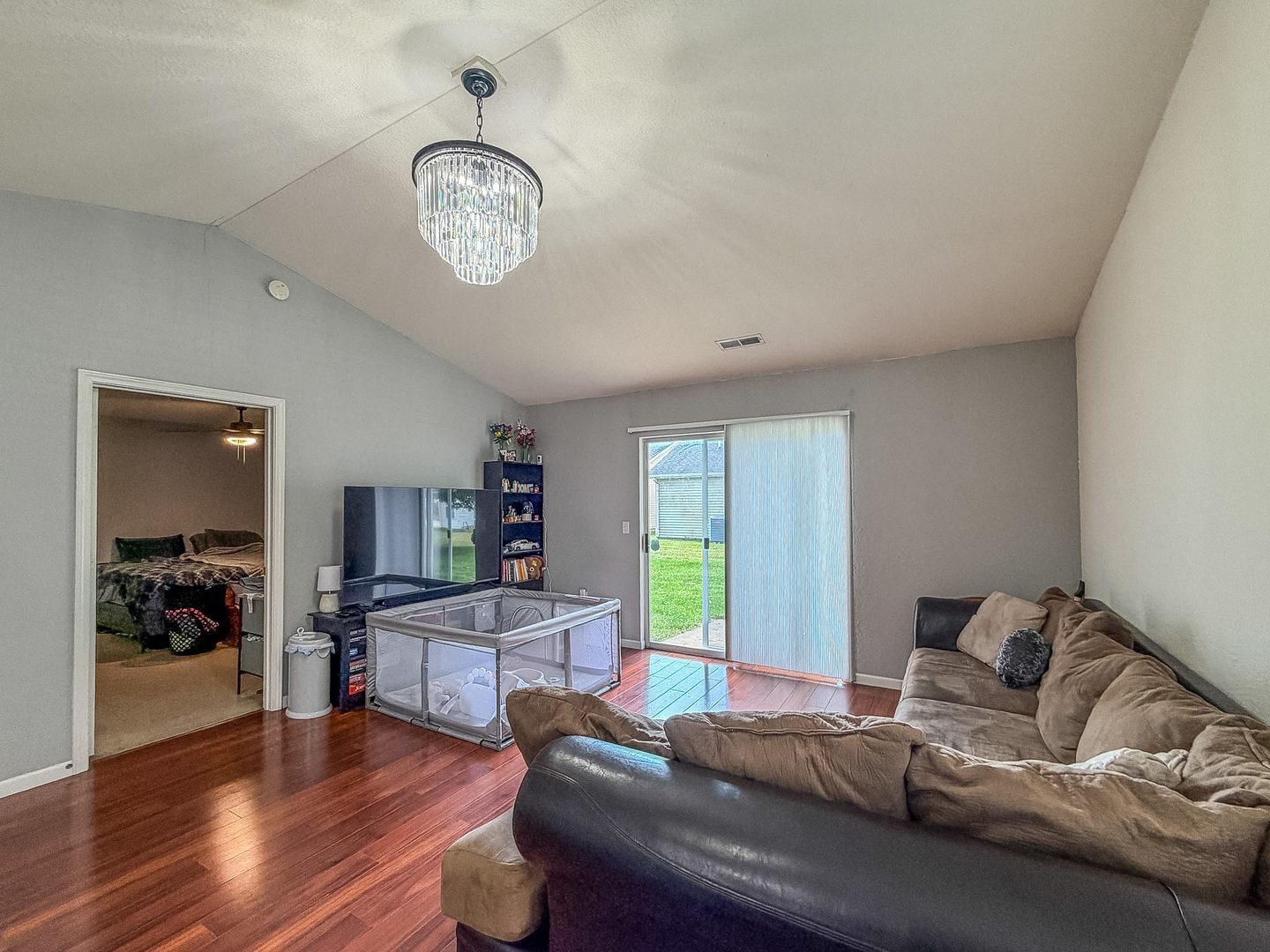 711 Newton Drive Property Photo 10