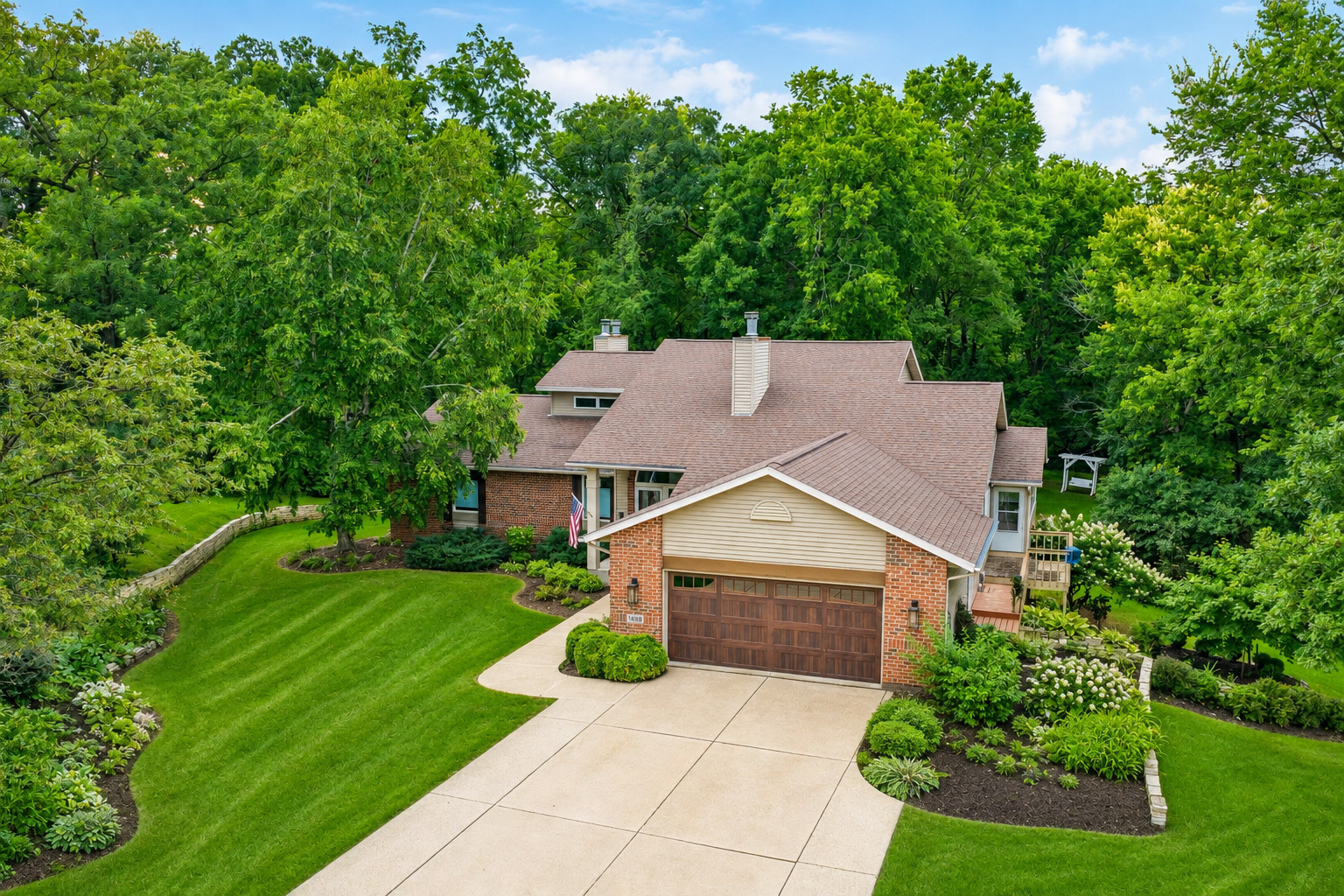 1669 Barberry Circle Property Photo 1