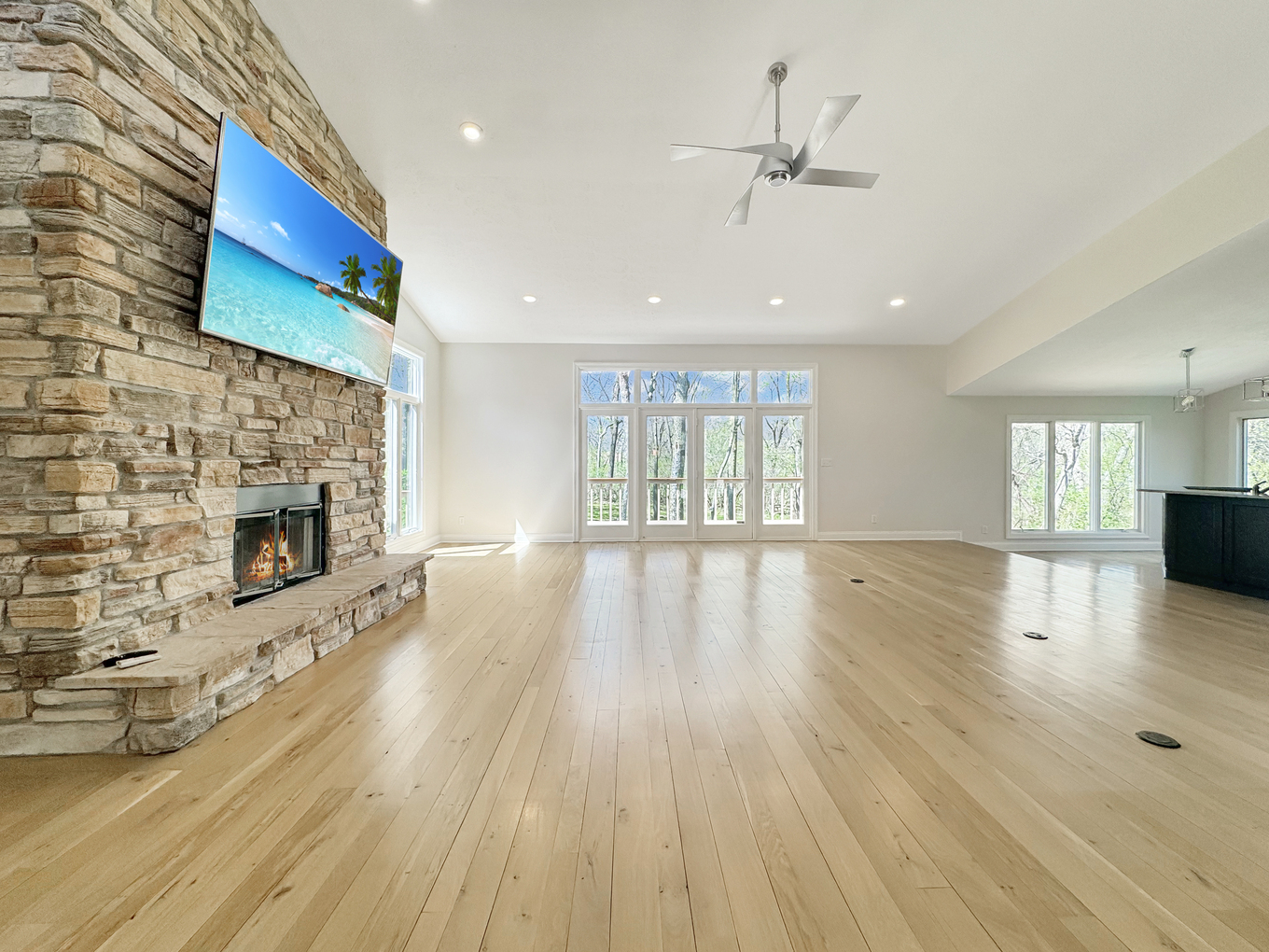 1669 Barberry Circle Property Photo 7