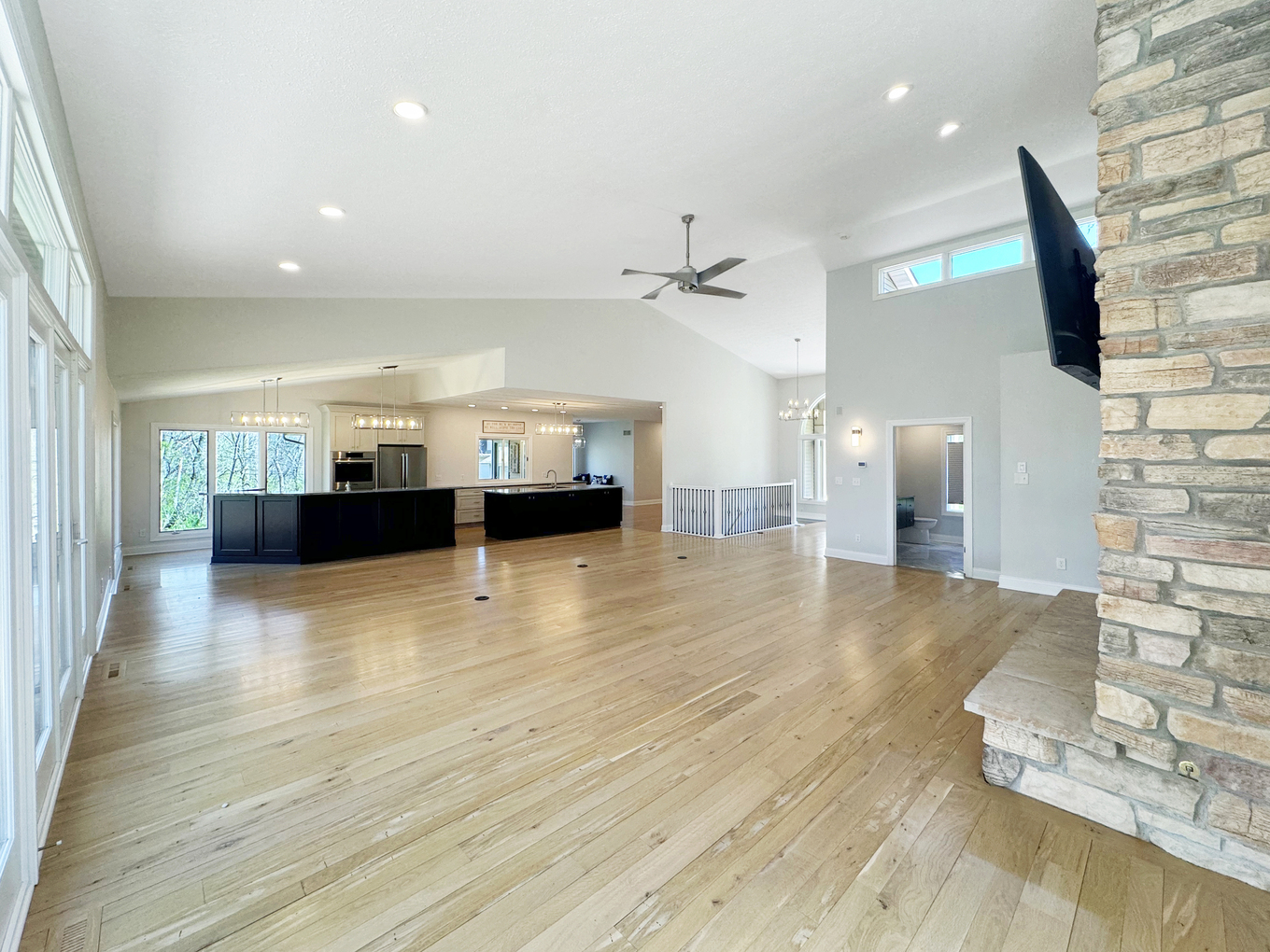 1669 Barberry Circle Property Photo 8