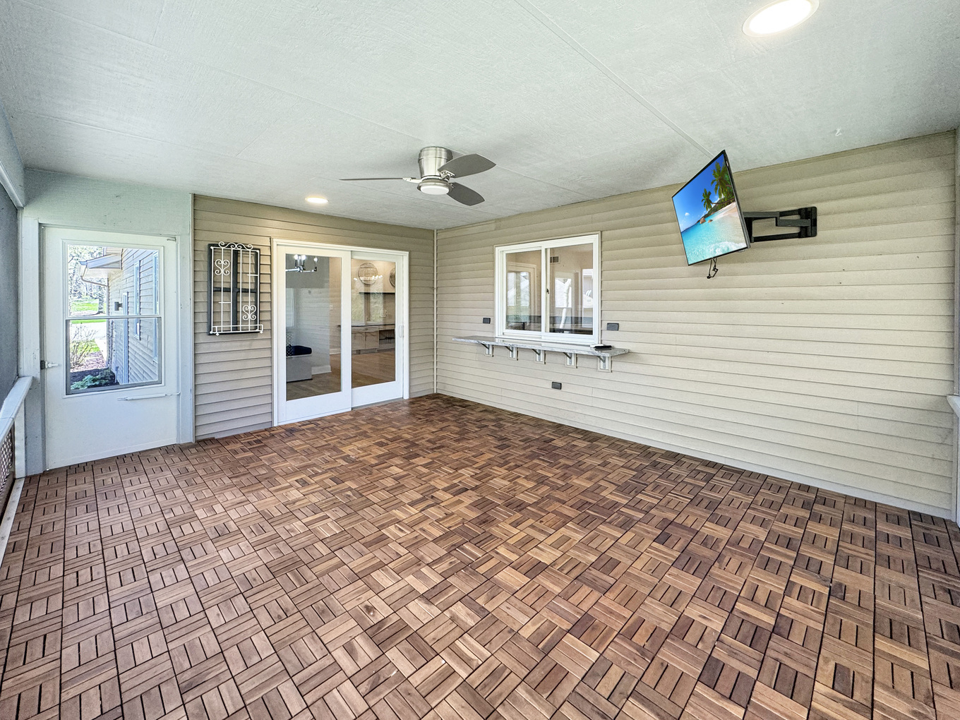 1669 Barberry Circle Property Photo 25