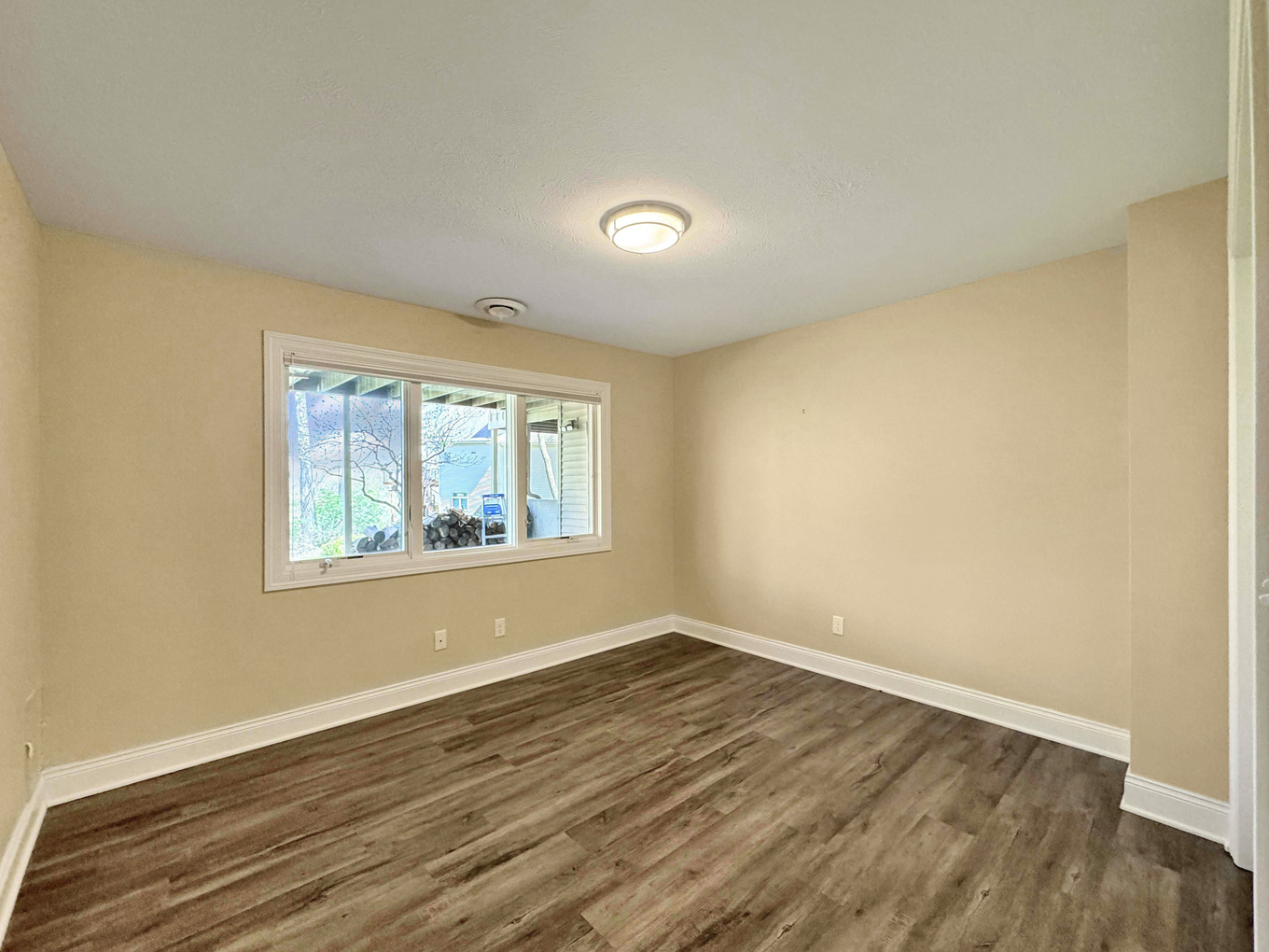 1669 Barberry Circle Property Photo 38