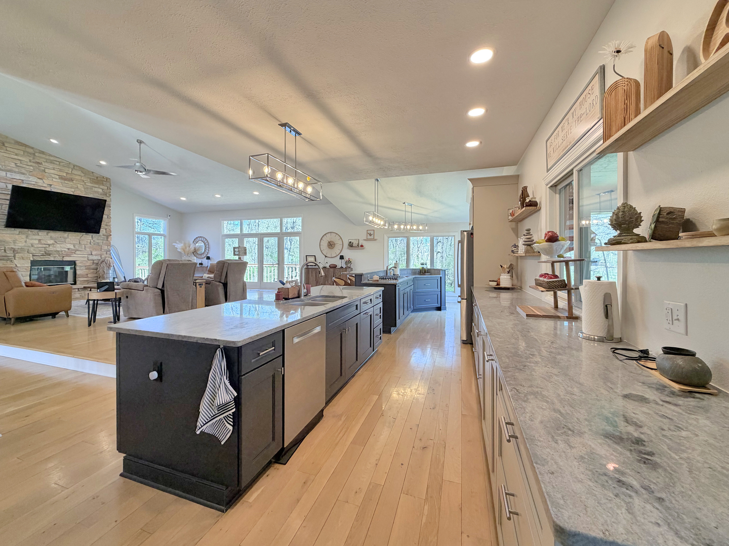 1669 Barberry Circle Property Photo 47