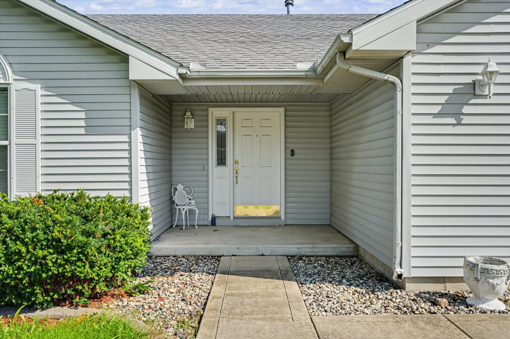 1117 Ascot Drive Property Photo 4