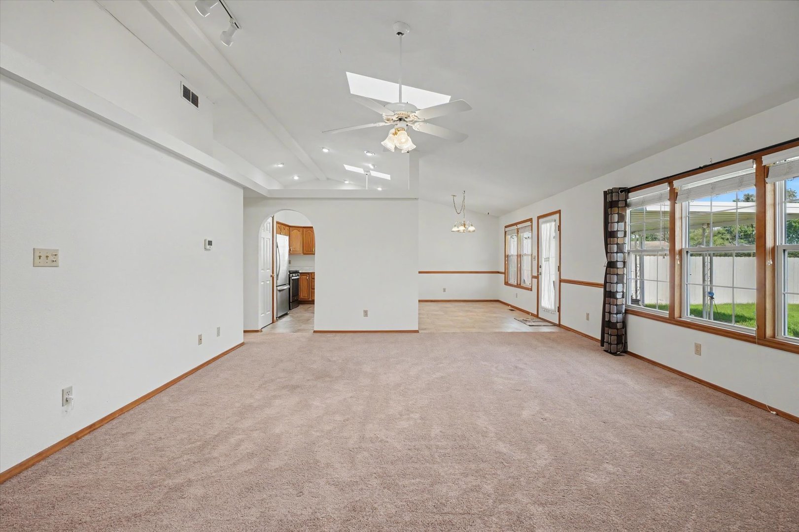 1117 Ascot Drive Property Photo 7