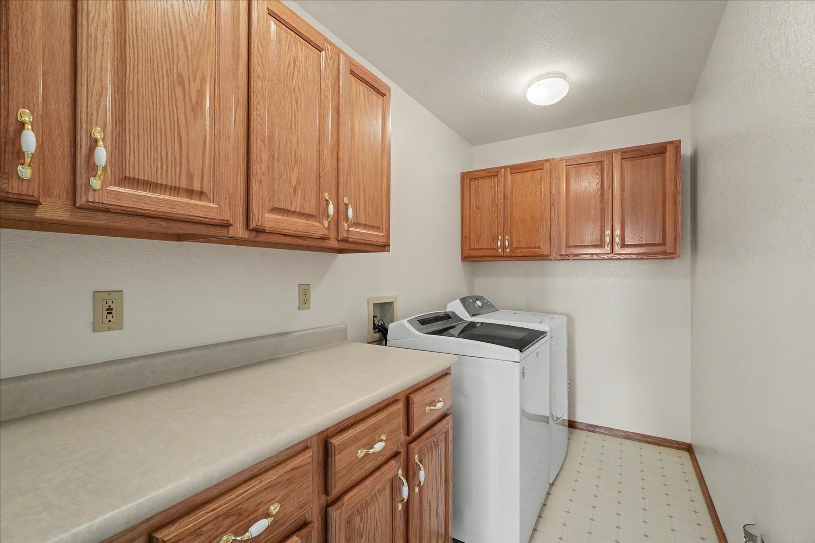 1117 Ascot Drive Property Photo 24