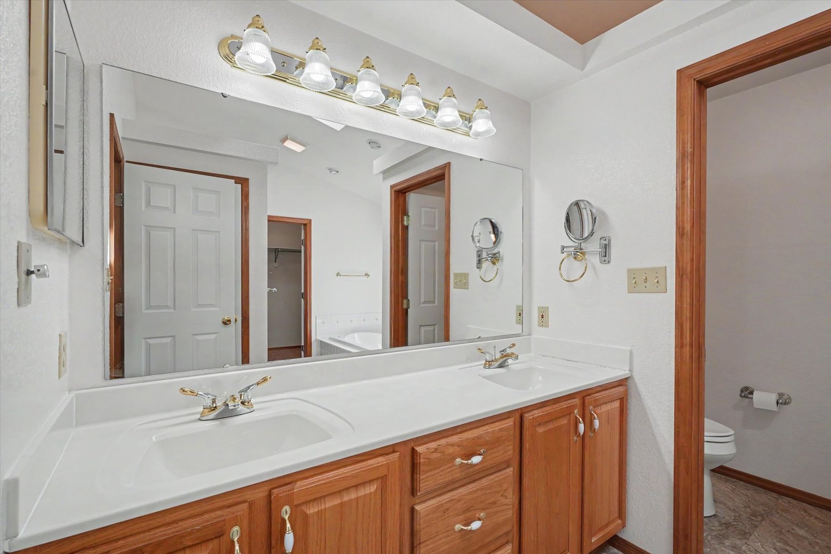 1117 Ascot Drive Property Photo 28
