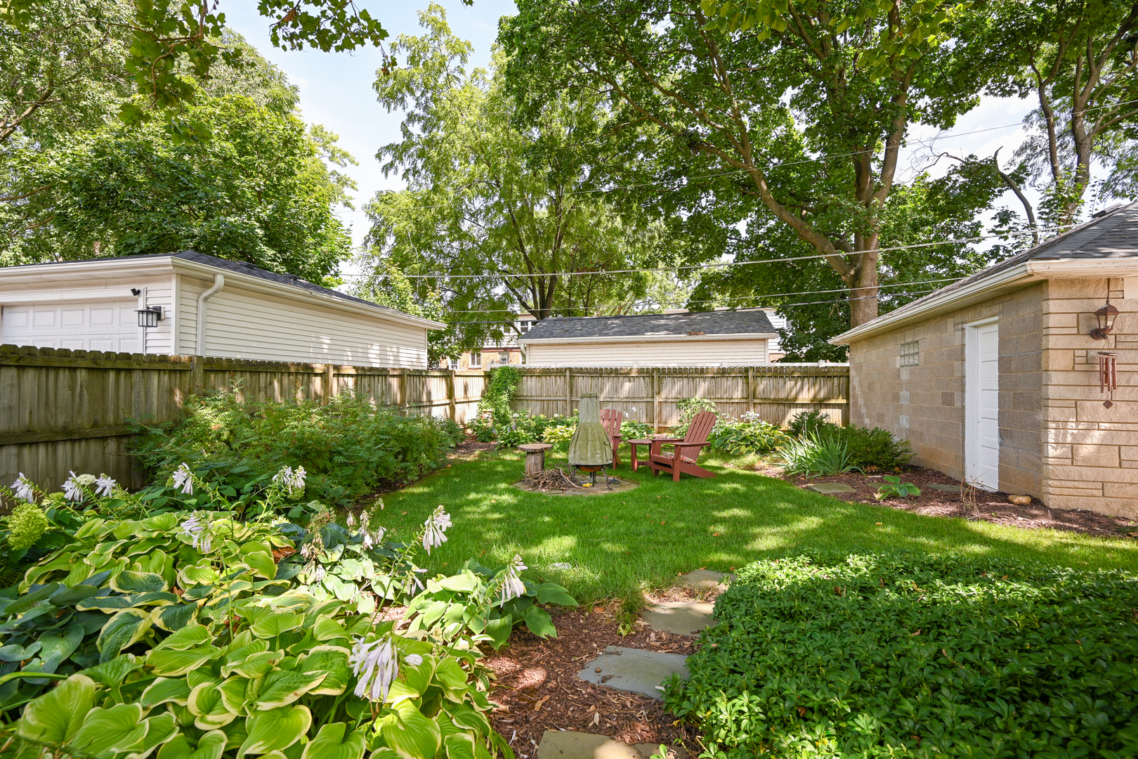519 Byron Court Property Photo 3