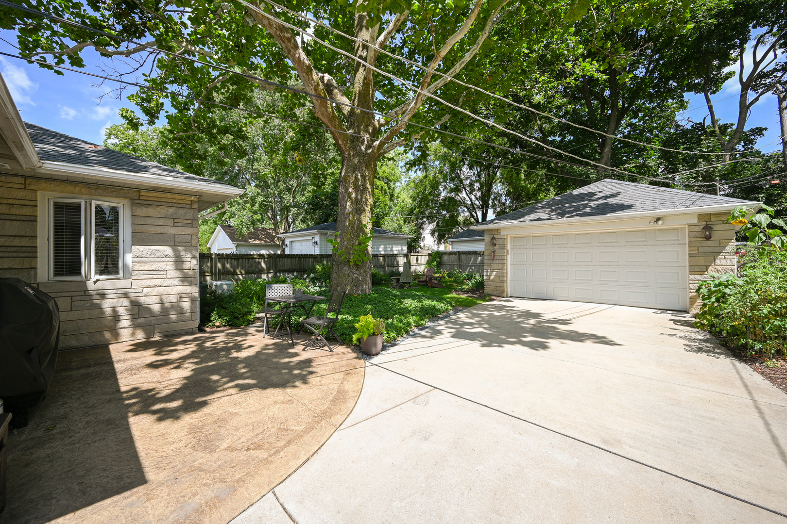 519 Byron Court Property Photo 23