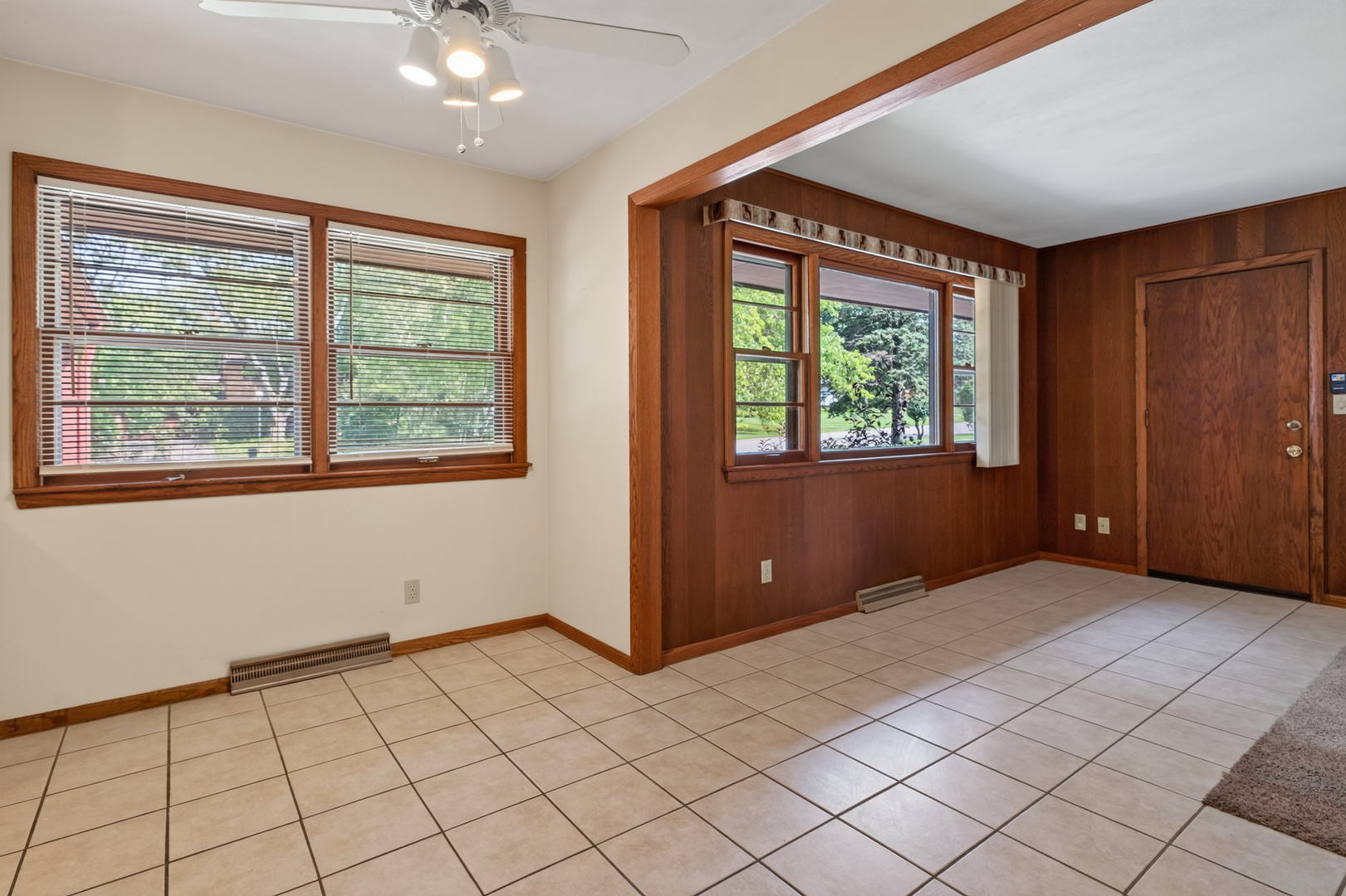 1112 Prestwick Parkway Property Photo 8