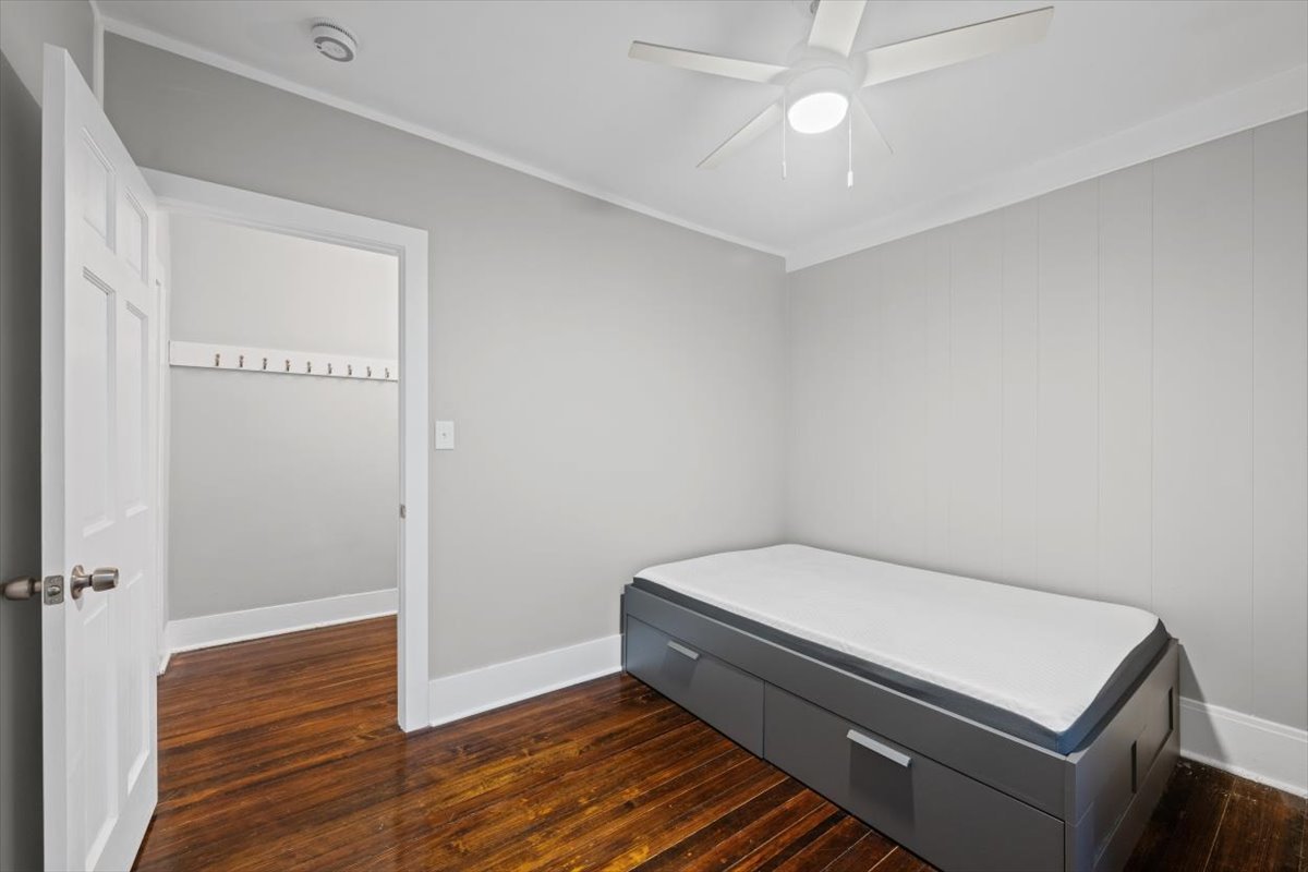 1235 Leon Place Property Photo 11