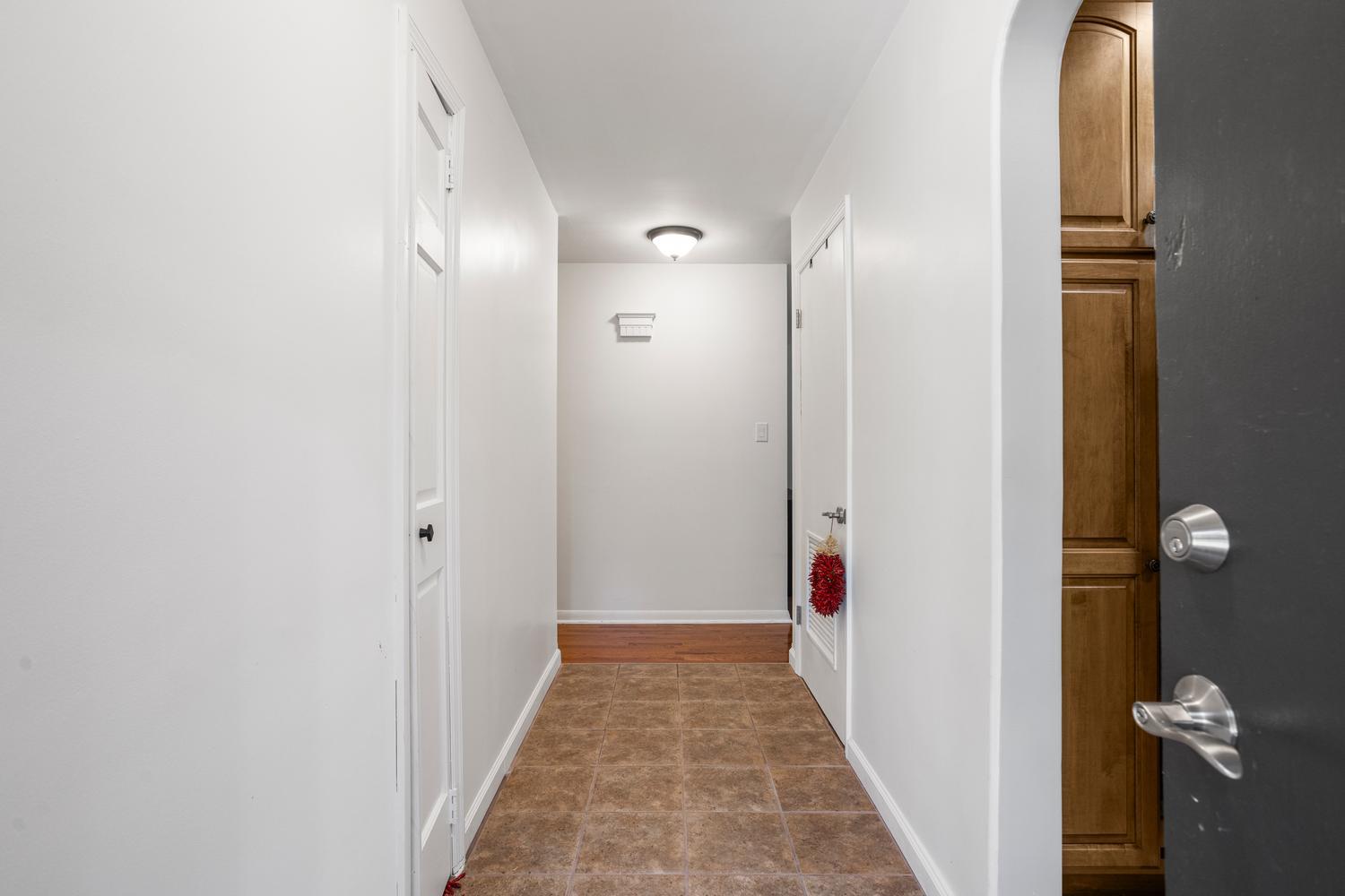 1107 Foothill Drive Property Photo 9