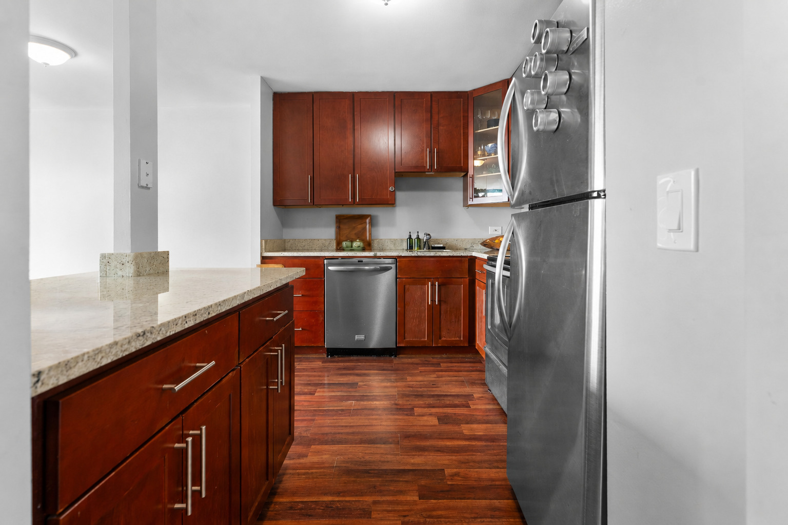 5445 N Sheridan Road 804 Property Photo 8