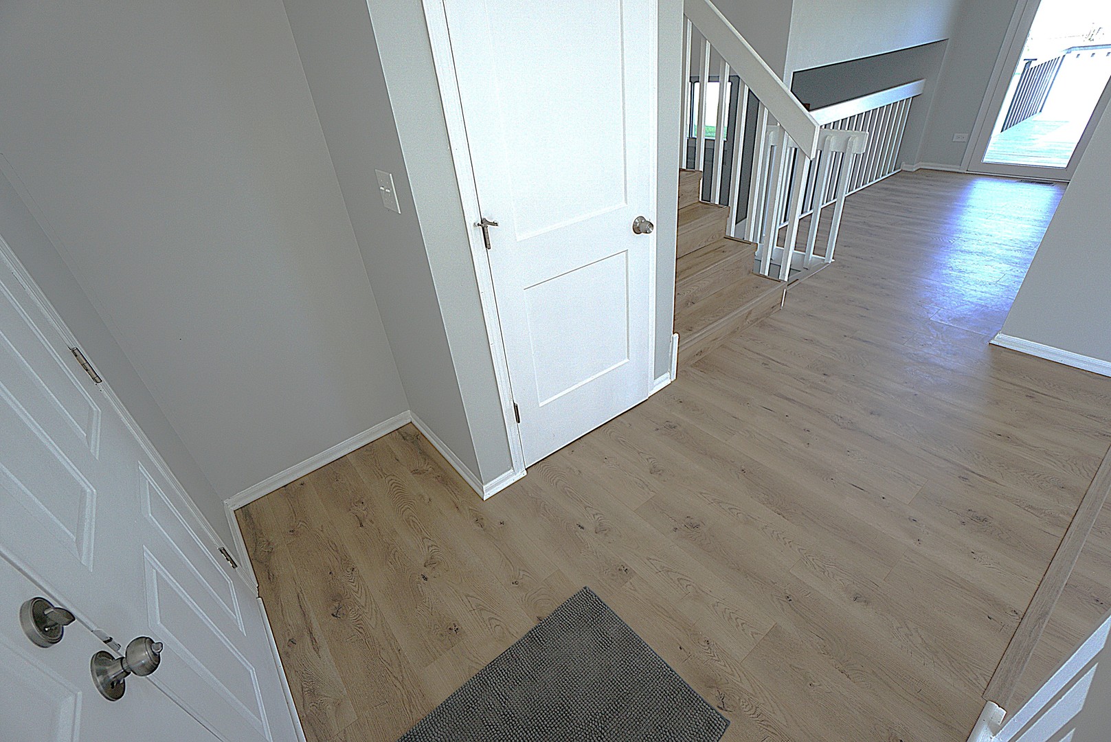 22520 Crescent Way Property Photo 3