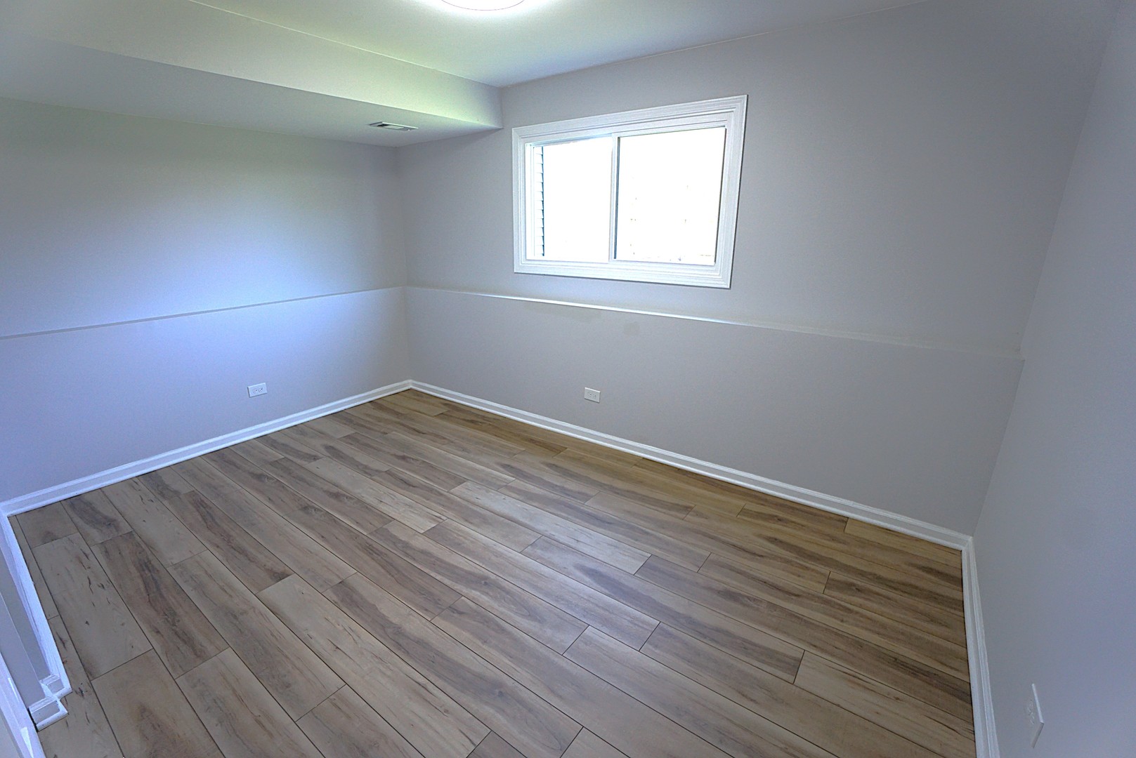 22520 Crescent Way Property Photo 16