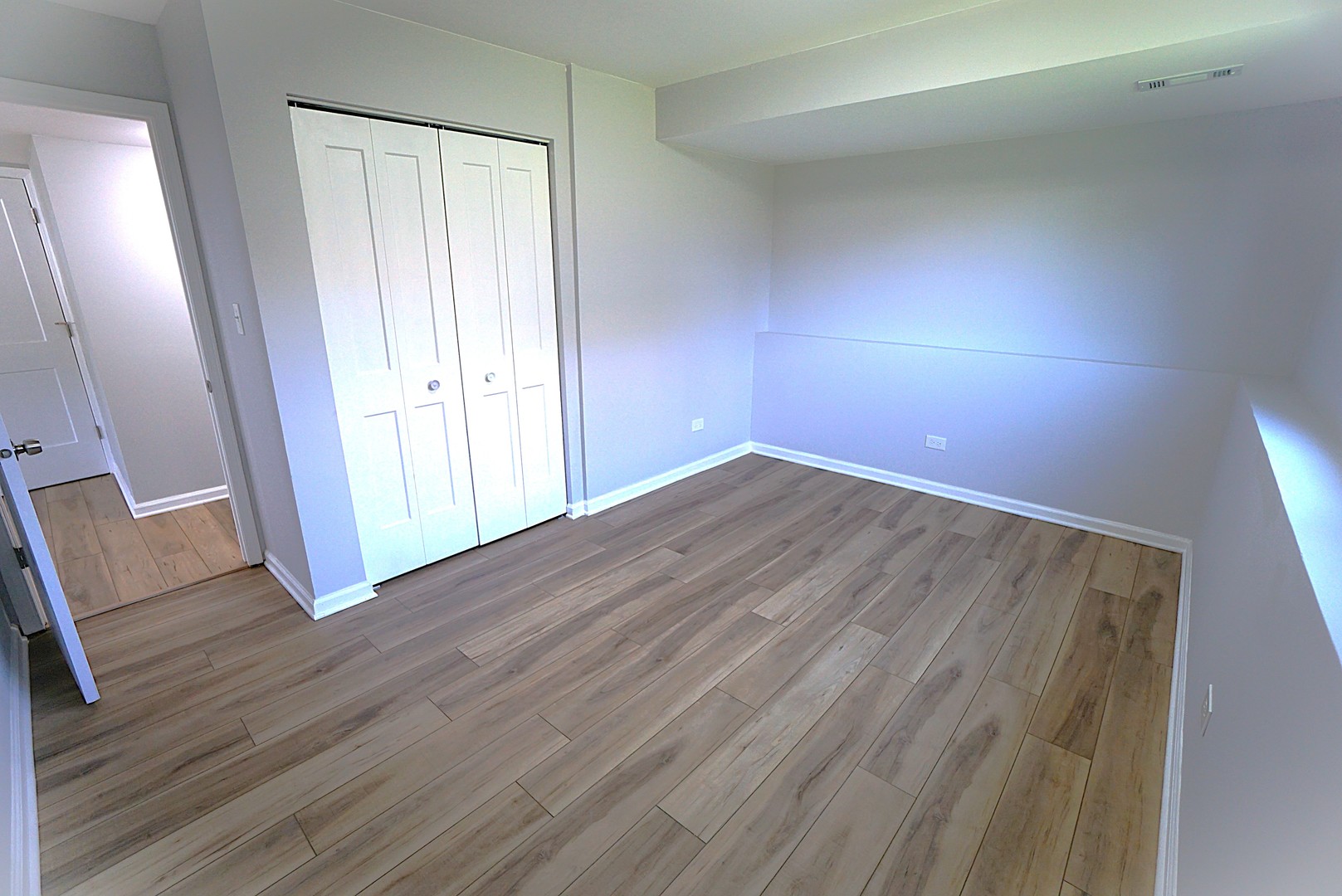 22520 Crescent Way Property Photo 17
