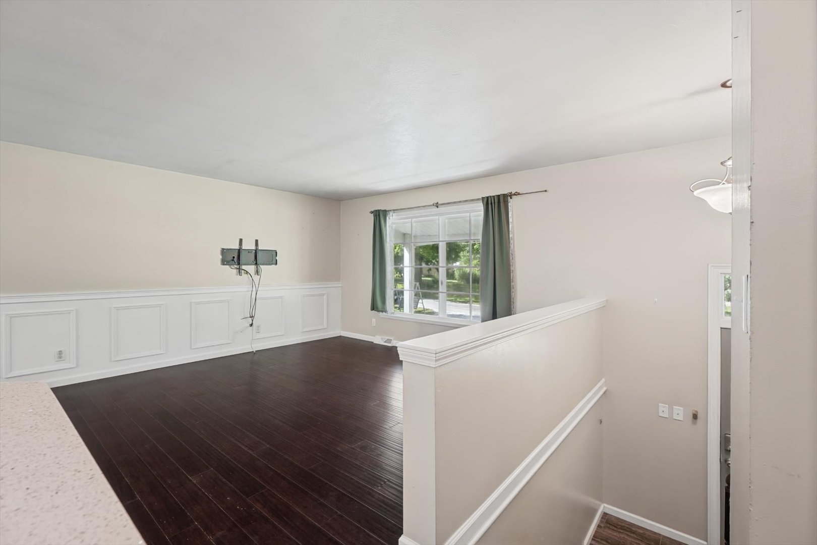 204 N White Street Property Photo 9