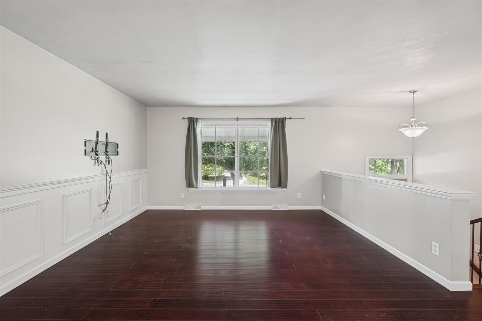 204 N White Street Property Photo 11