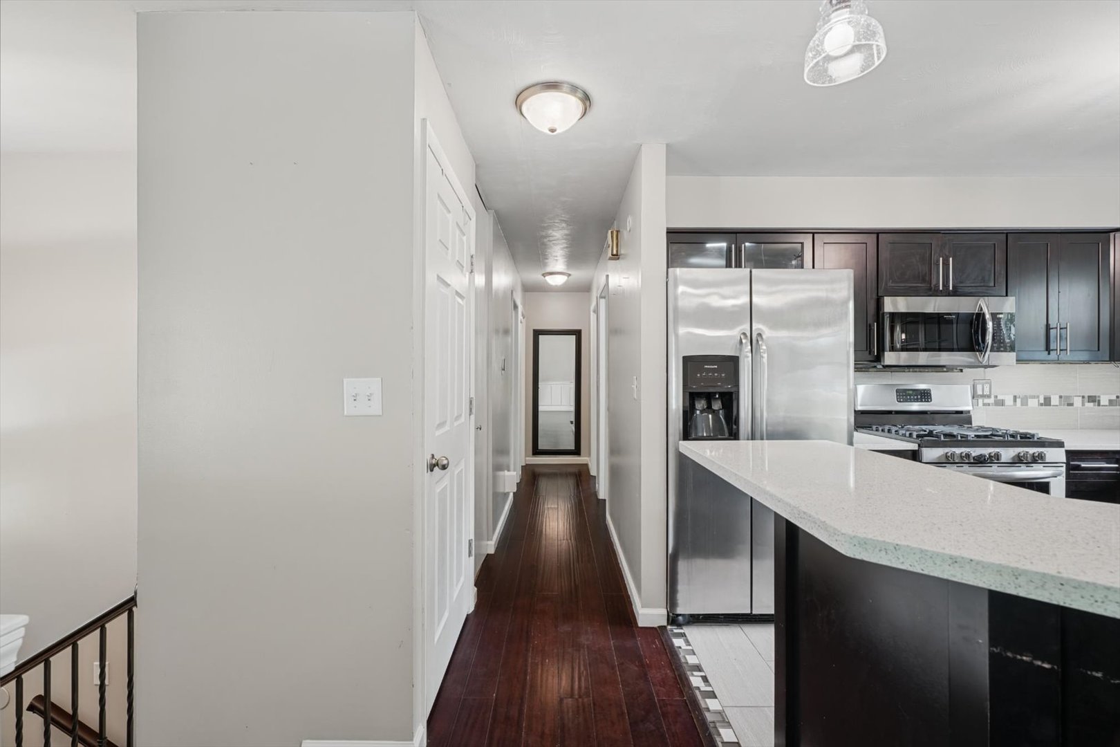 204 N White Street Property Photo 23
