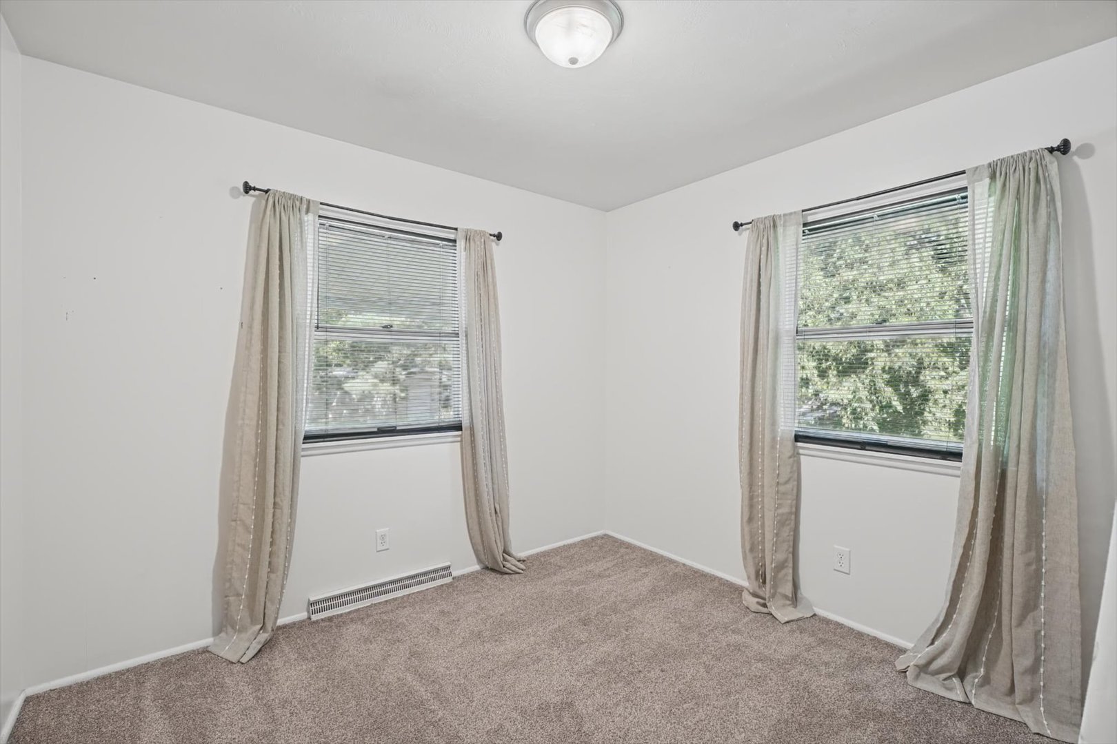 204 N White Street Property Photo 26