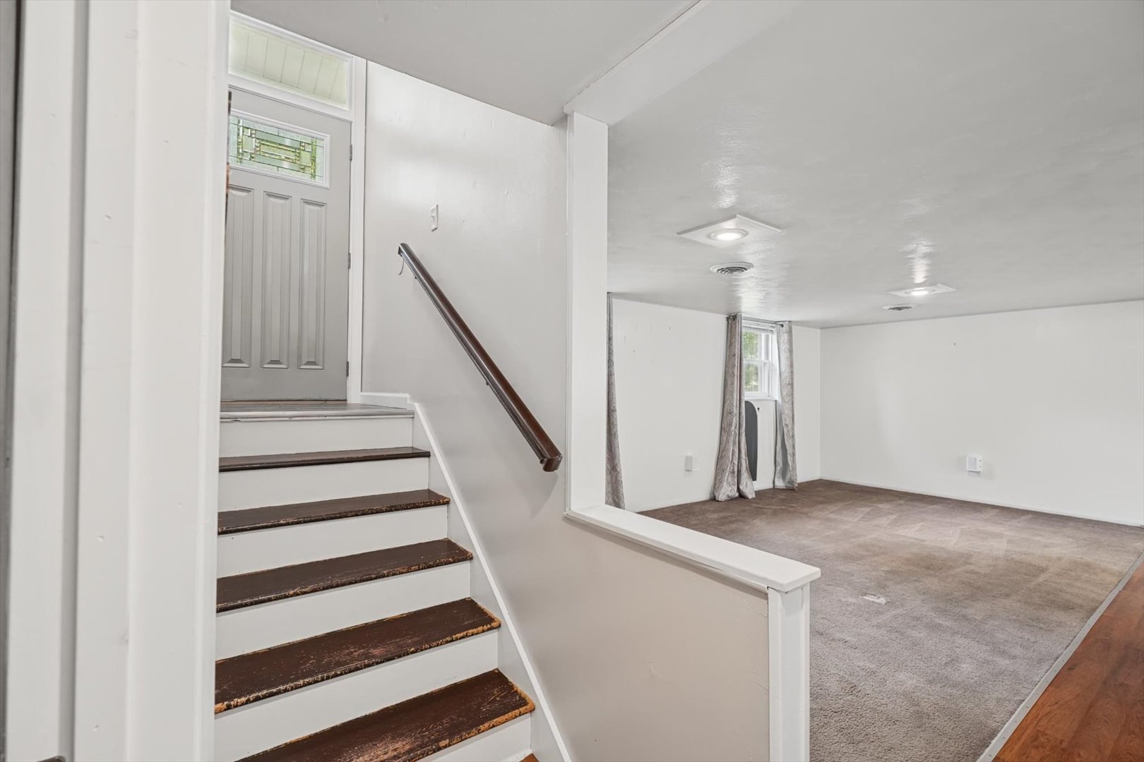 204 N White Street Property Photo 33