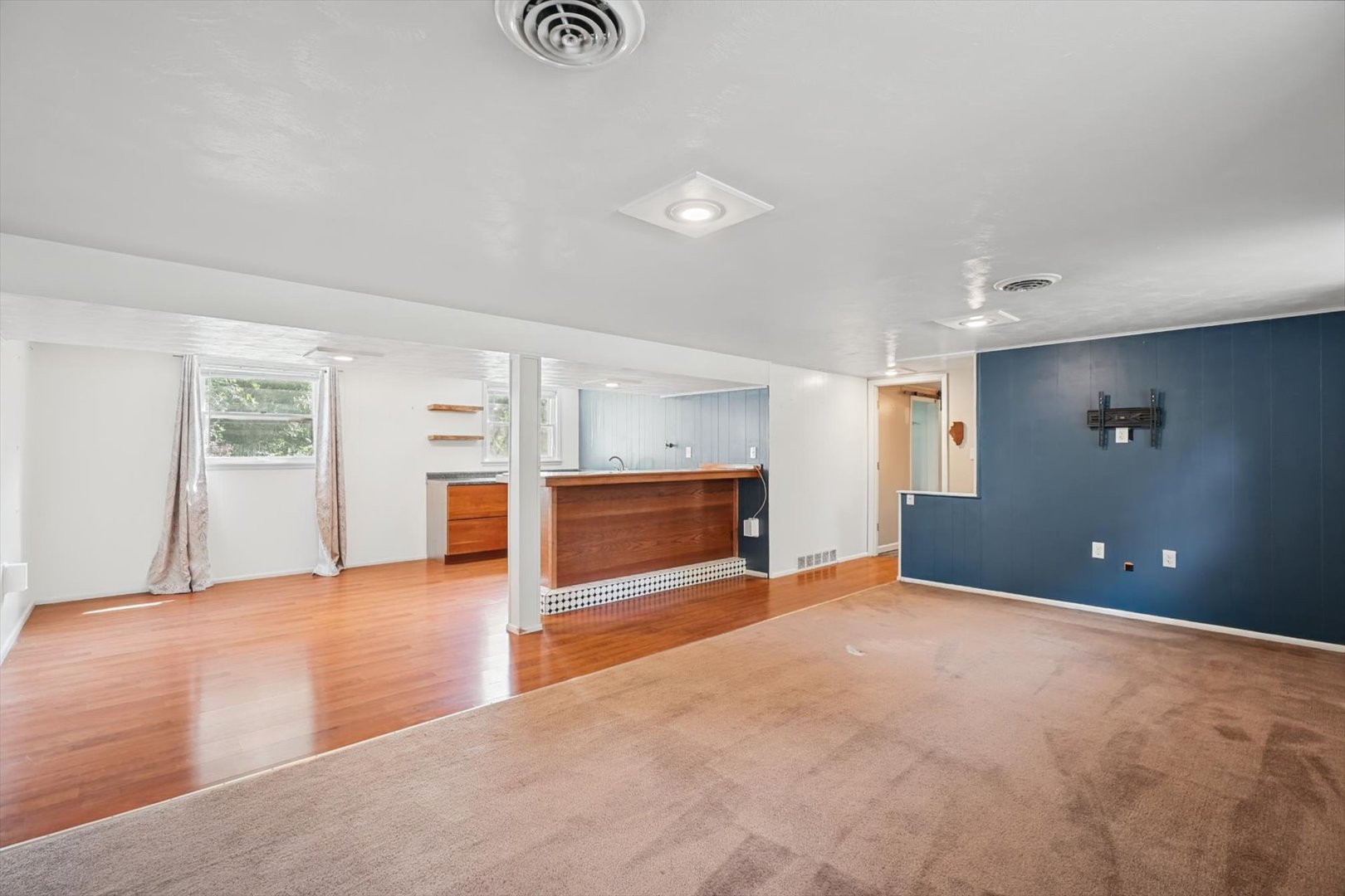 204 N White Street Property Photo 35