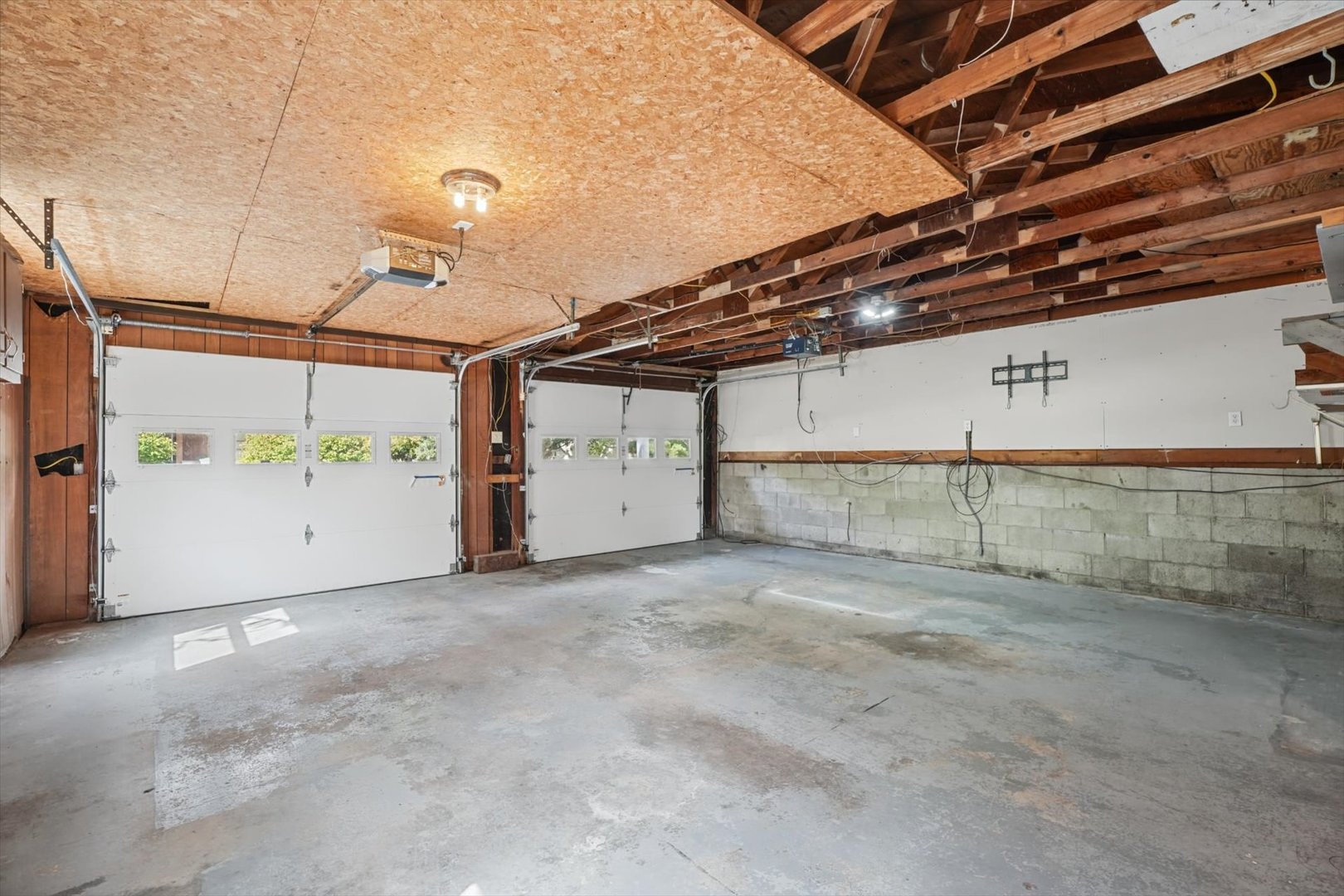 204 N White Street Property Photo 46