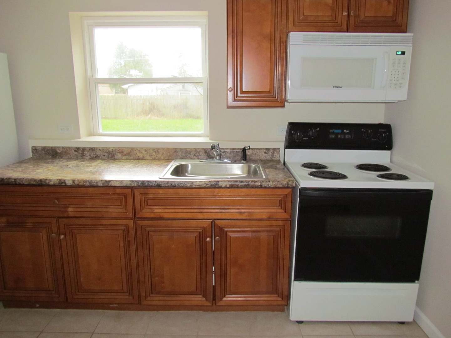 28w625 Lester Street Property Photo 45