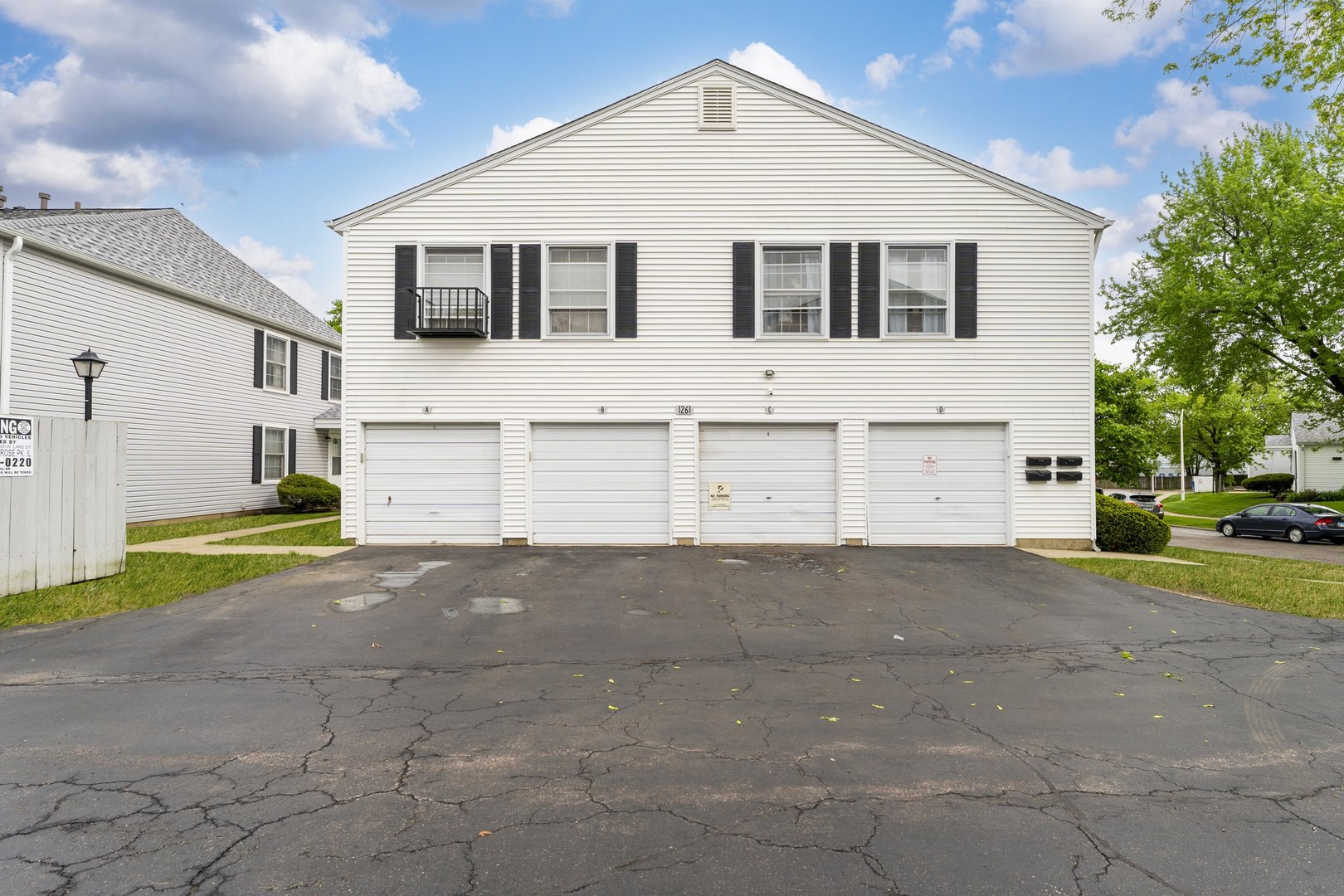 1261 Prairie Avenue B Property Photo 2