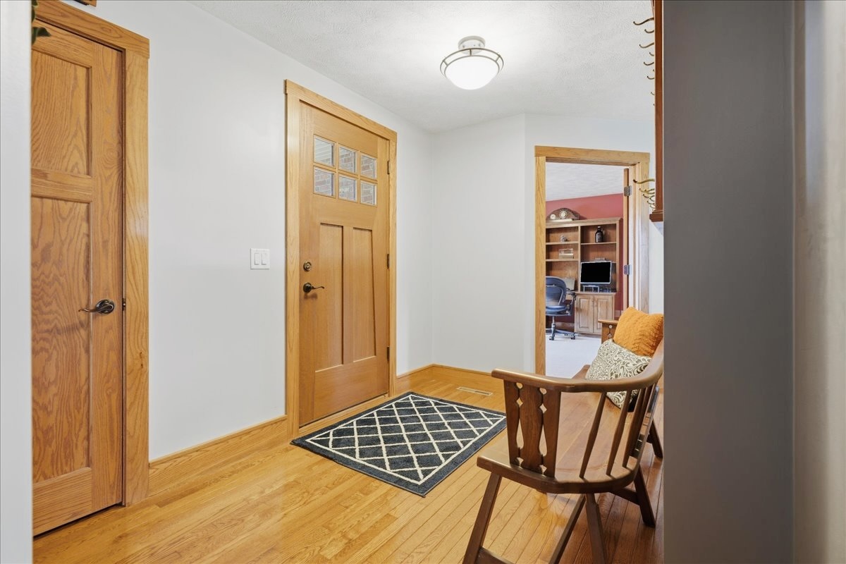 705 E Newton Street Property Photo 18