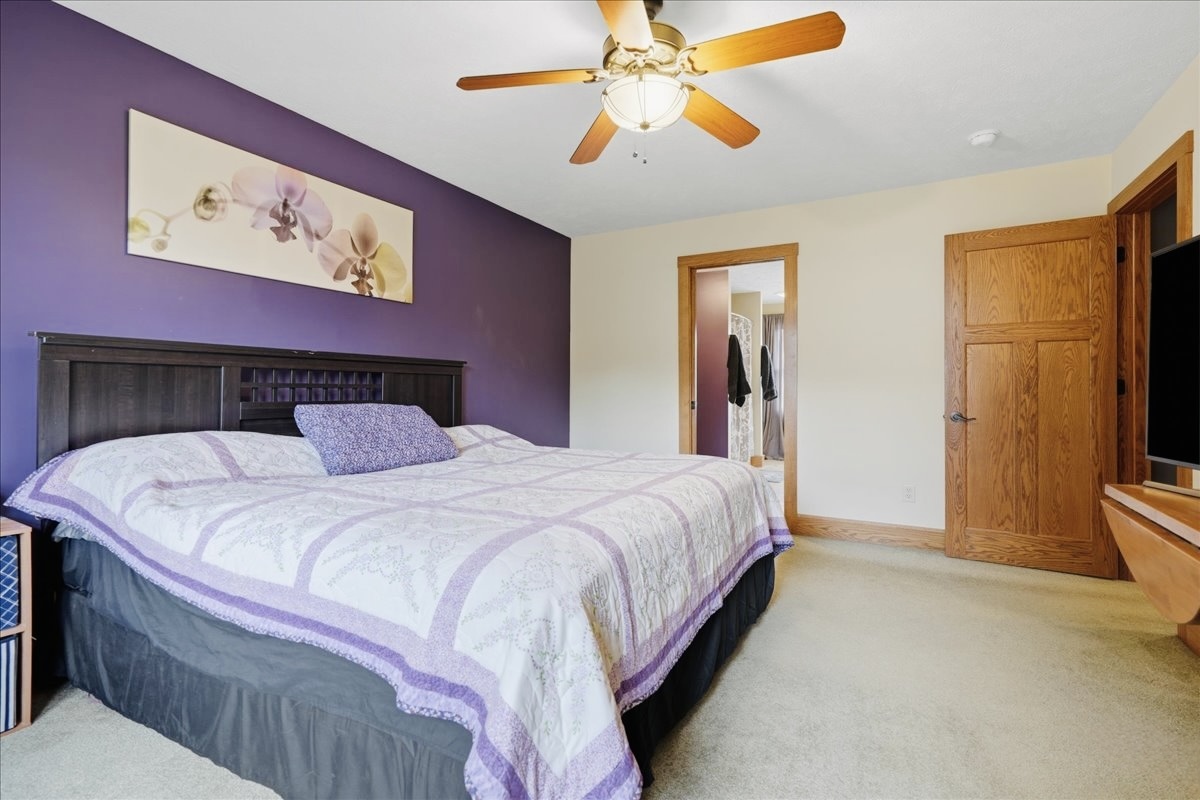705 E Newton Street Property Photo 44