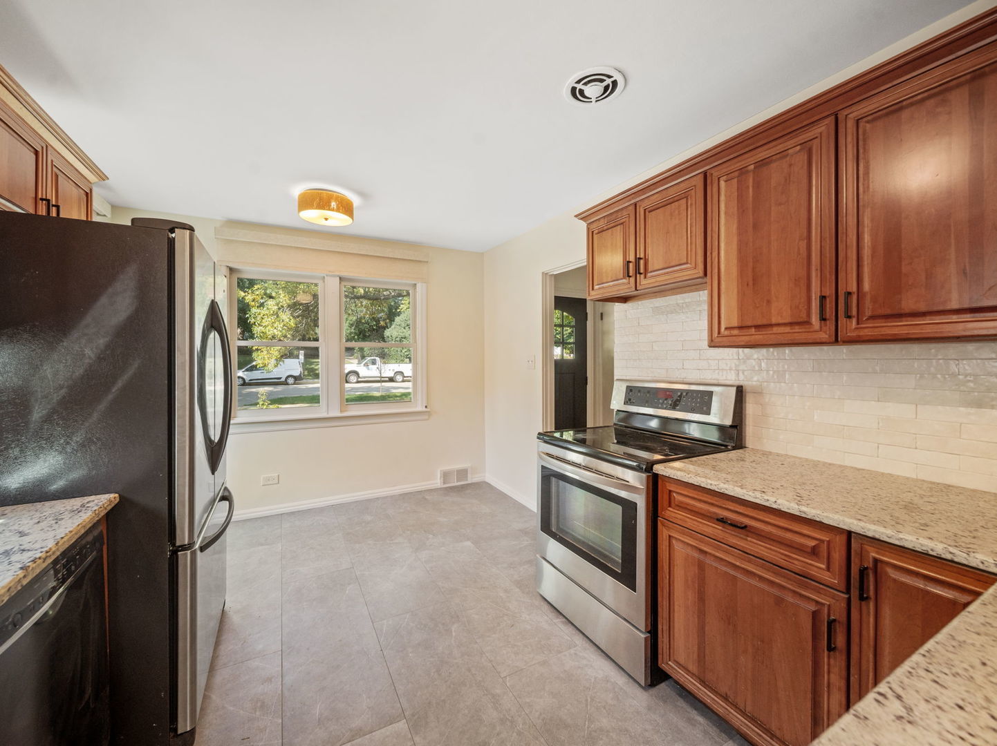 361 Bryant Avenue Property Photo 4