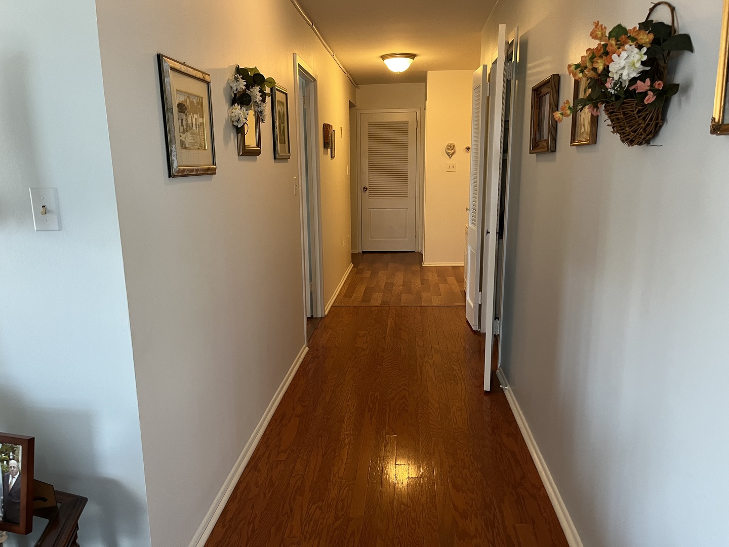 141 N La Grange Road 802 Property Photo 12