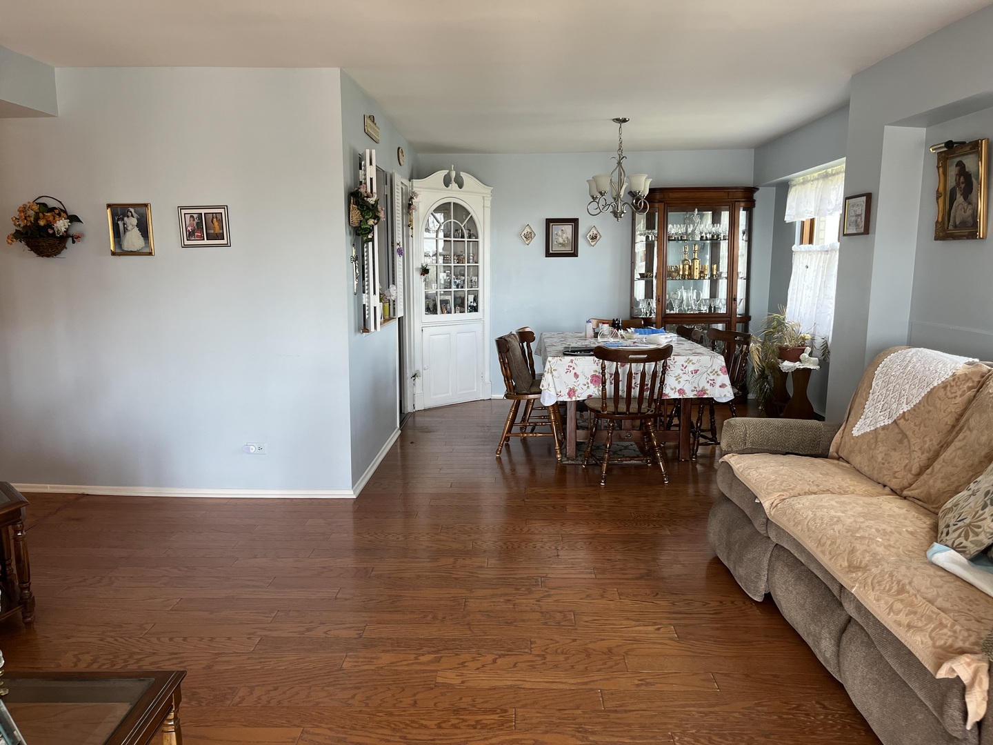 141 N La Grange Road 802 Property Photo 14