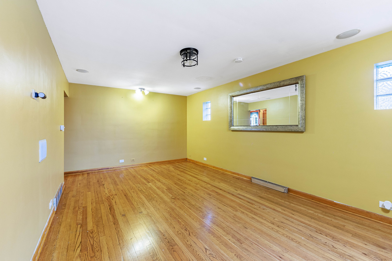 1124 Linden Avenue Property Photo 4