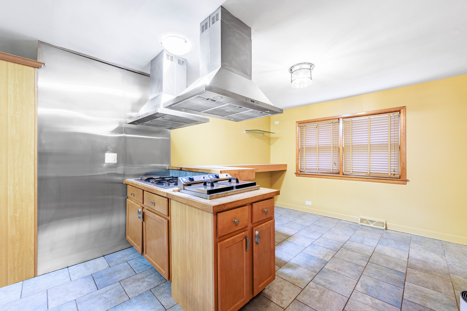 1124 Linden Avenue Property Photo 7