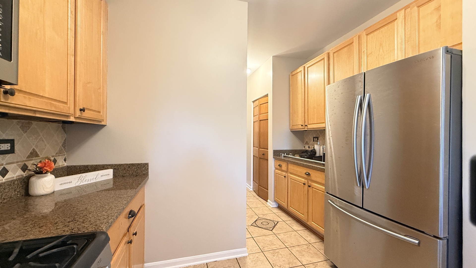 2437 Oneida Lane 2437 Property Photo 4