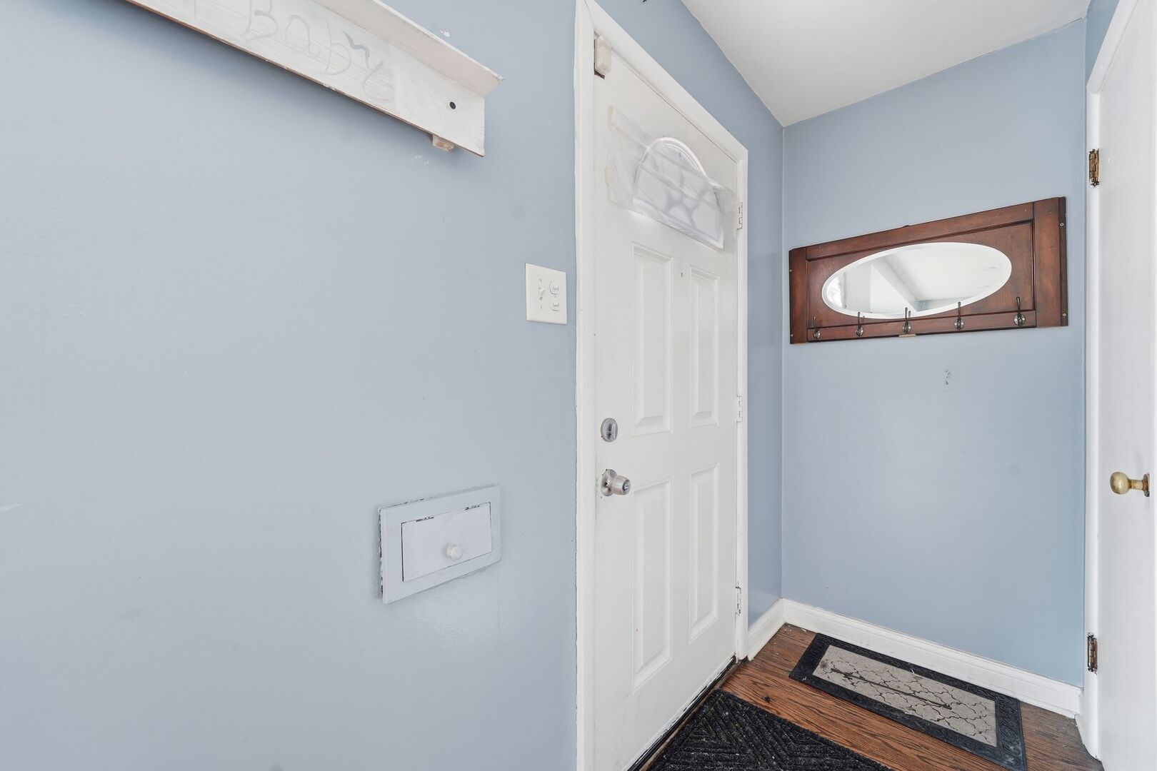 6506 S Keating Avenue Property Photo 5