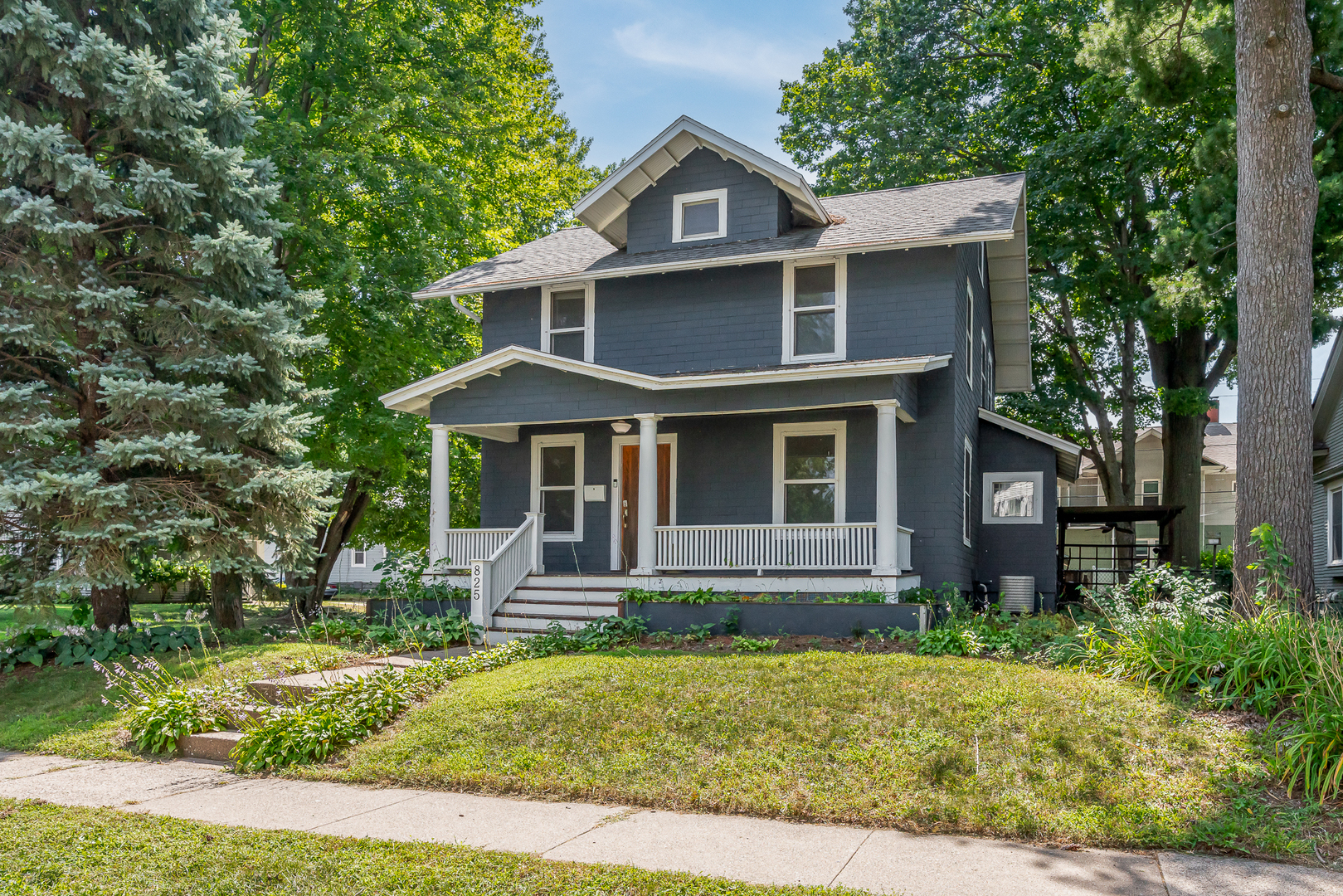 825 E Central Park Avenue Property Photo 1