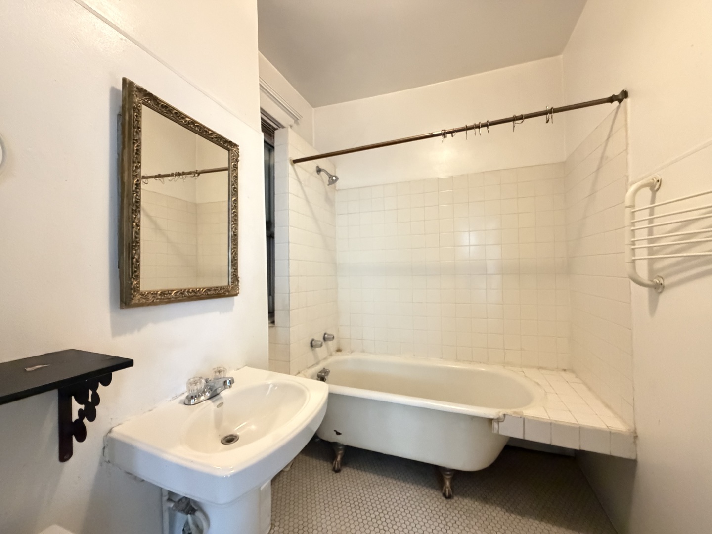3652 N Kilpatrick Avenue 2 Property Photo 5