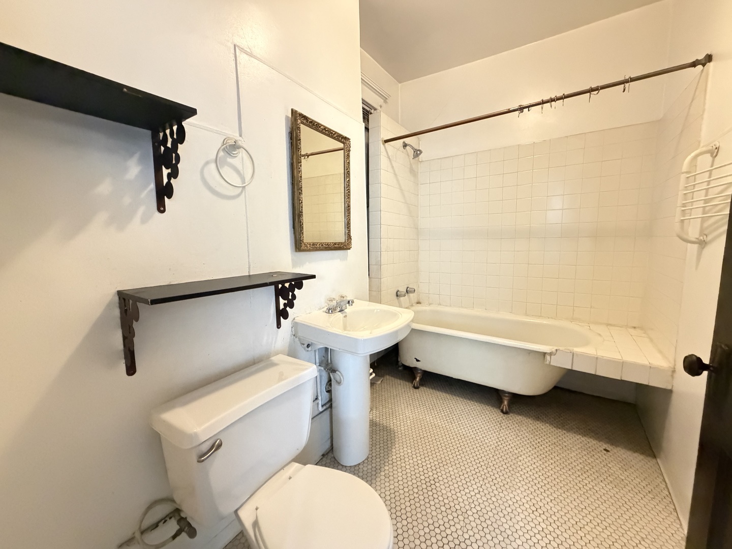 3652 N Kilpatrick Avenue 2 Property Photo 6