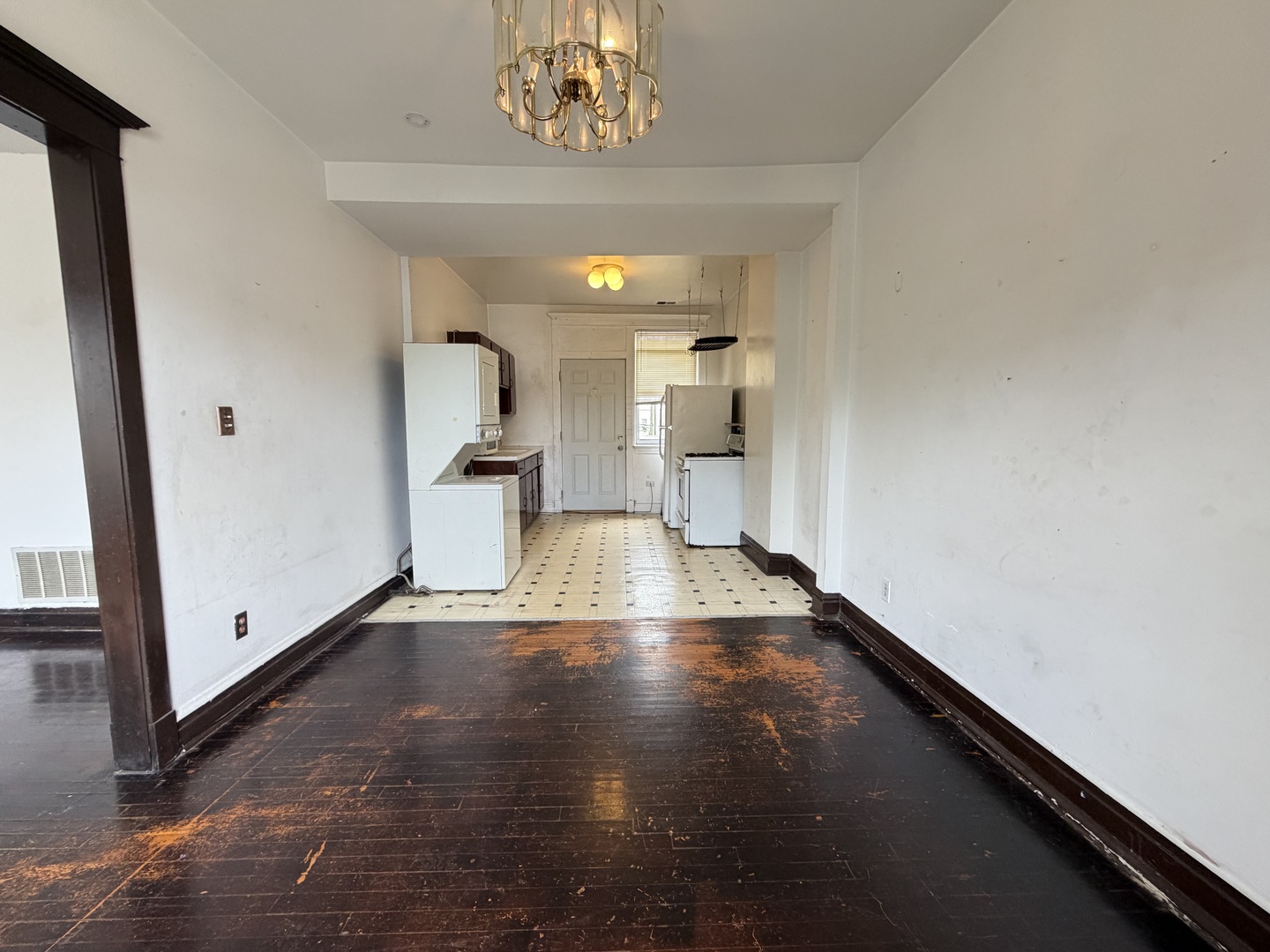 3652 N Kilpatrick Avenue 2 Property Photo 11