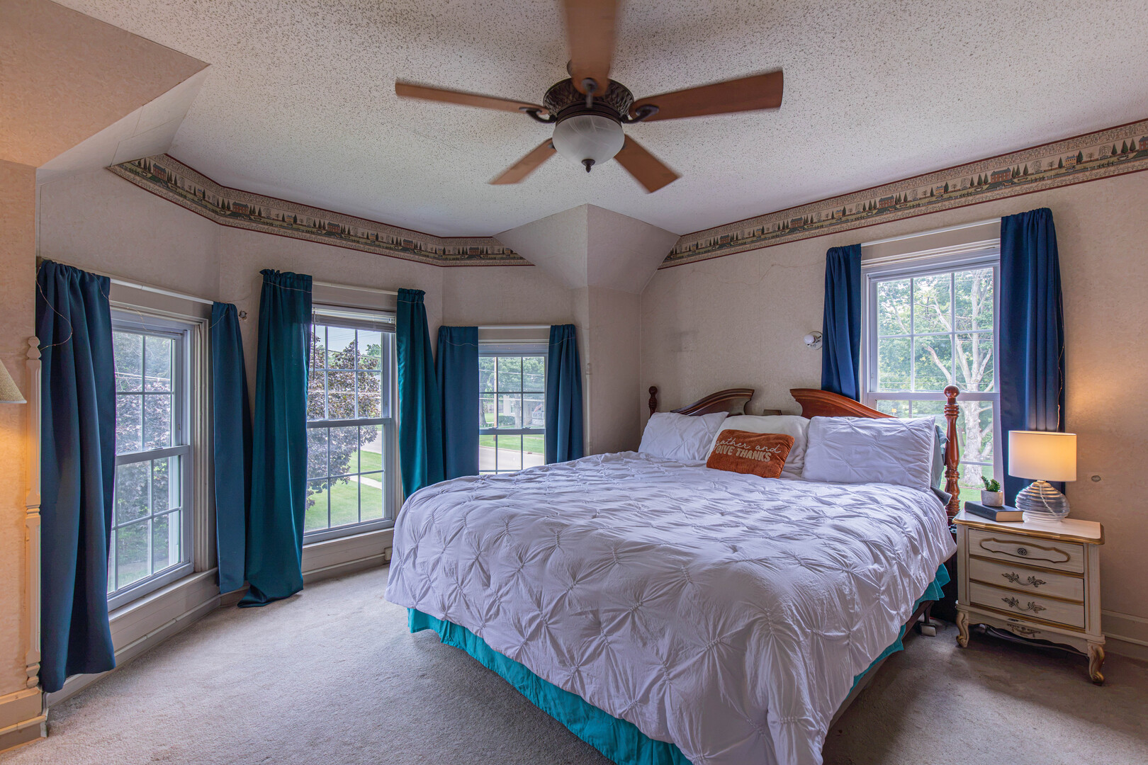 628 N Euclid Avenue Property Photo 15