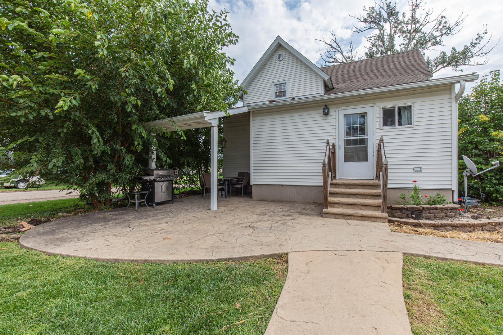 628 N Euclid Avenue Property Photo 18