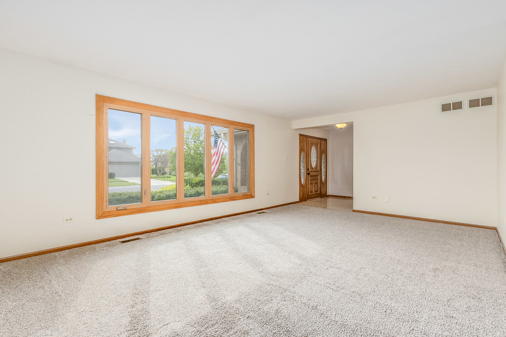 11687 Valley Brook Drive Property Photo 4