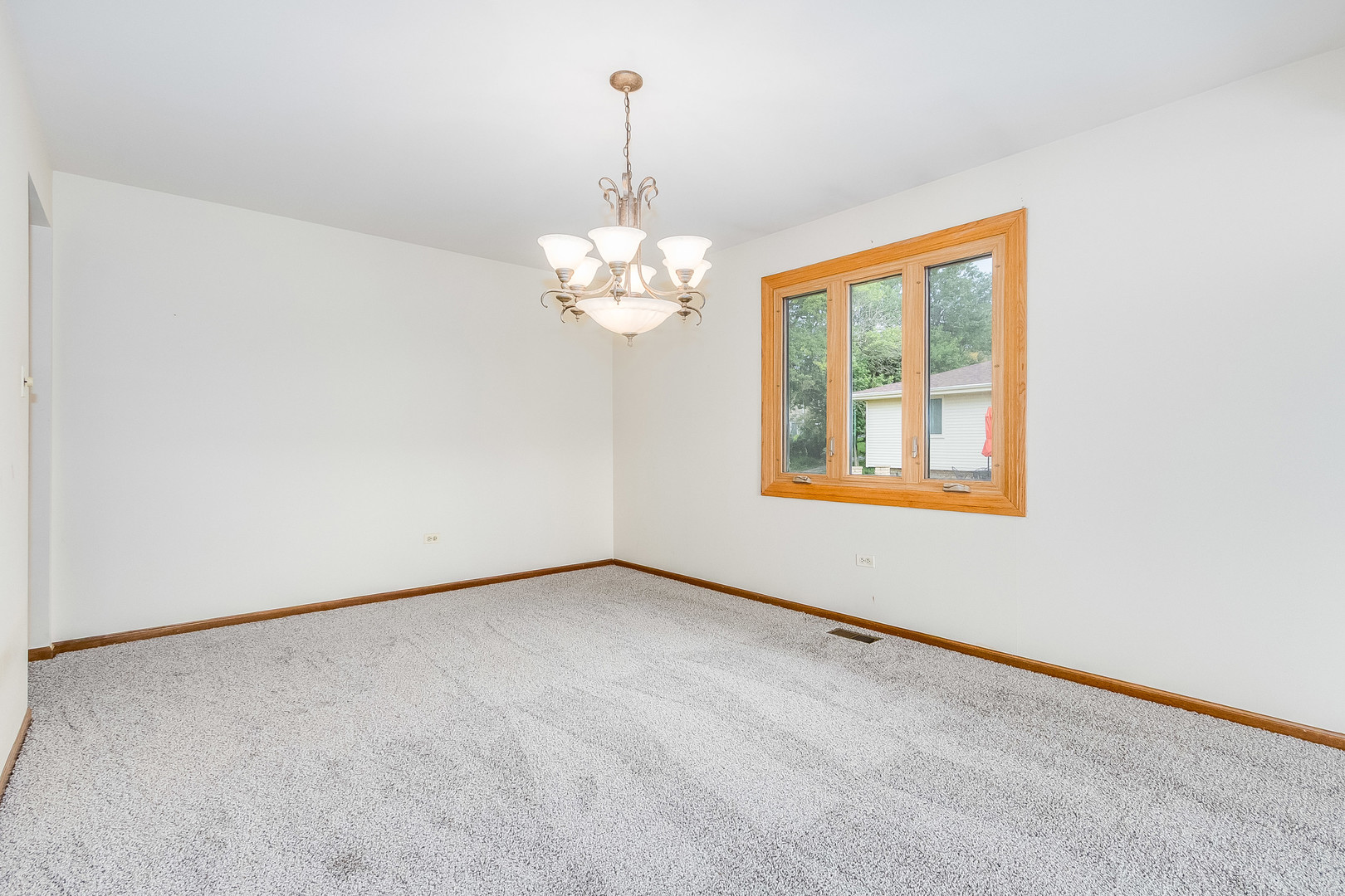 11687 Valley Brook Drive Property Photo 7