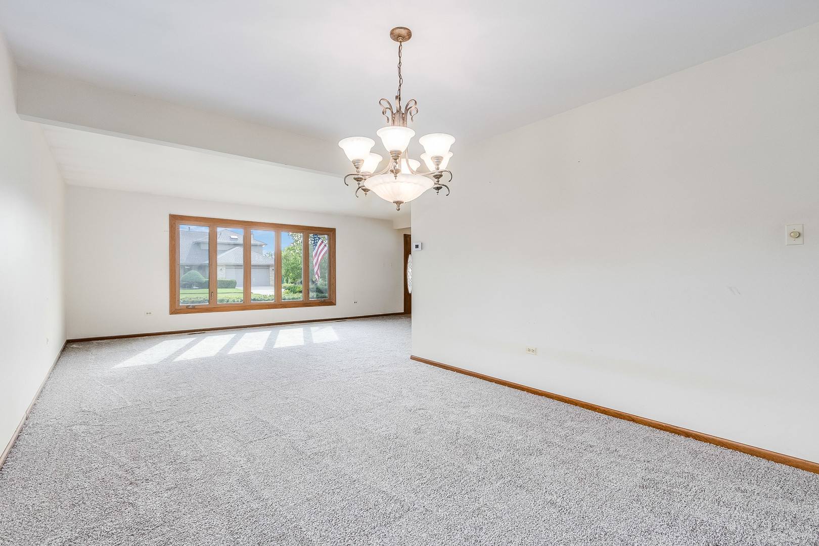 11687 Valley Brook Drive Property Photo 8