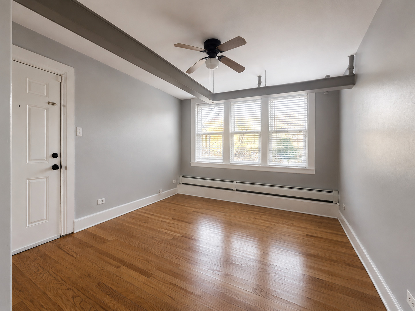 2415 N Oak Park Avenue Be Property Photo 2