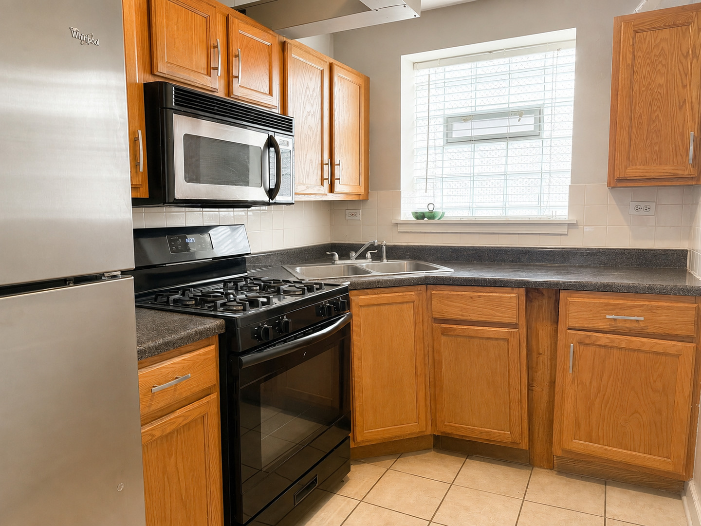 2415 N Oak Park Avenue Be Property Photo 4